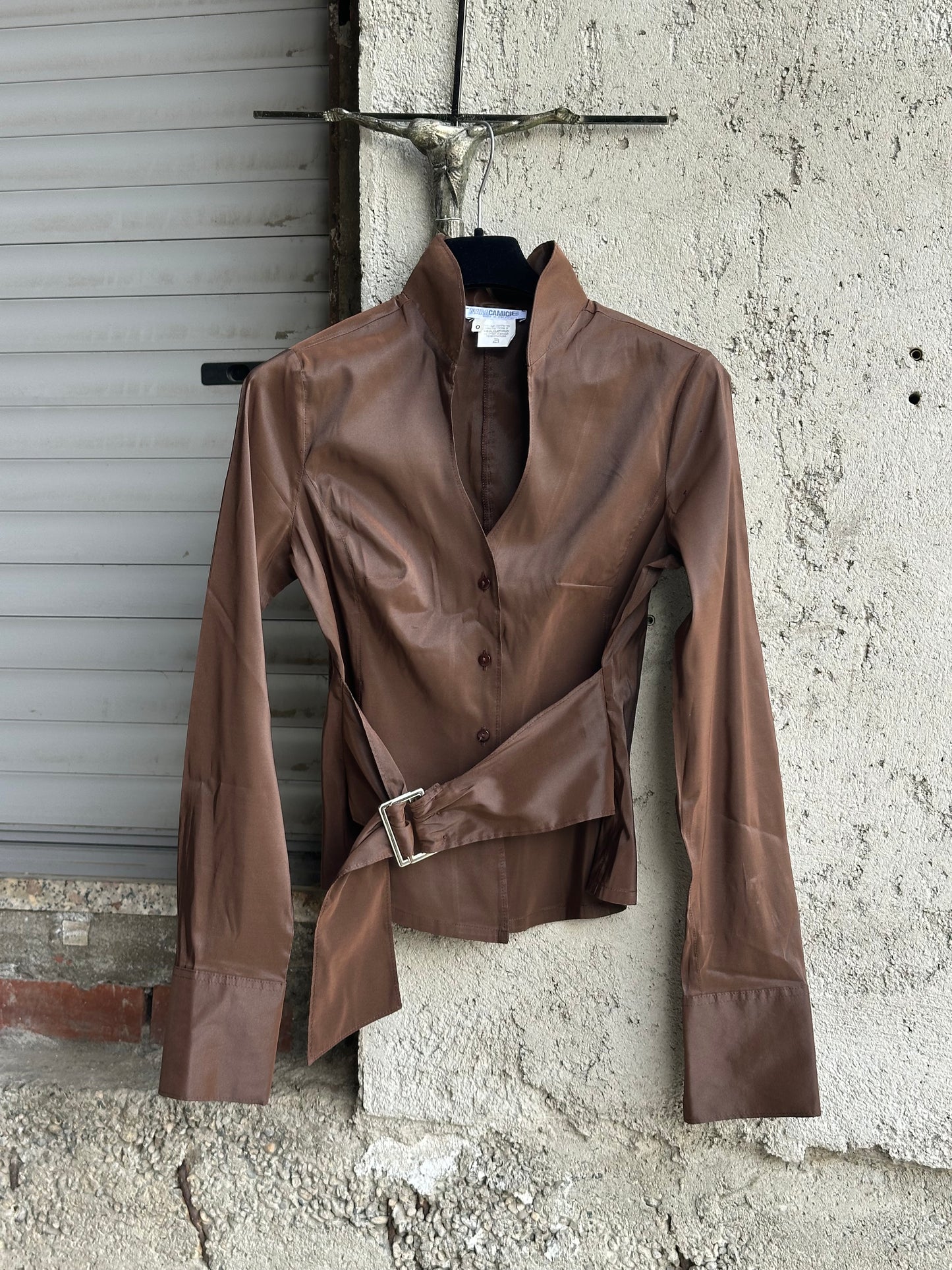 GLOSSY BELTED BROWN SHIRT