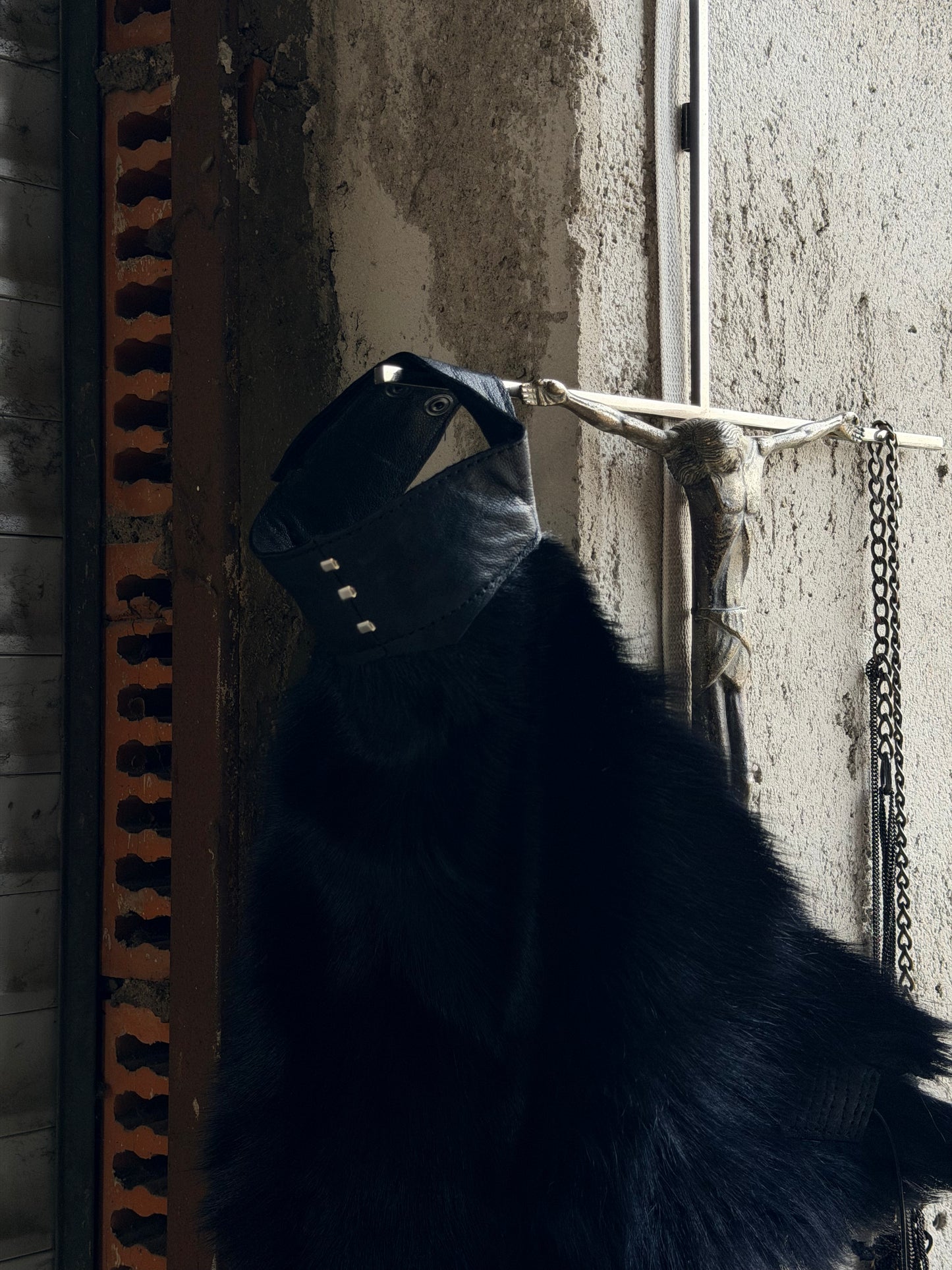 STYRAX HANDMADE GOAT SHERLING TOP