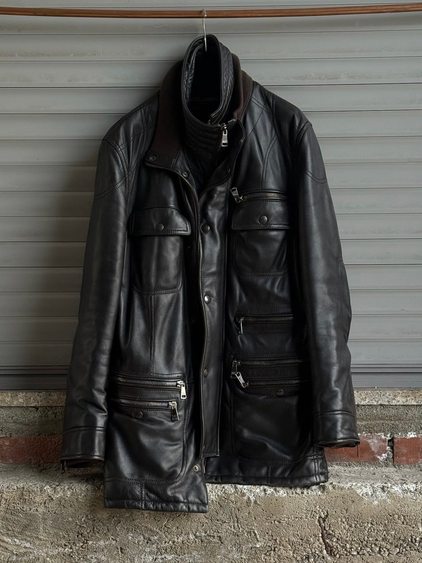 DOLCE & GABBANA ZIPPED LEATHER COAT