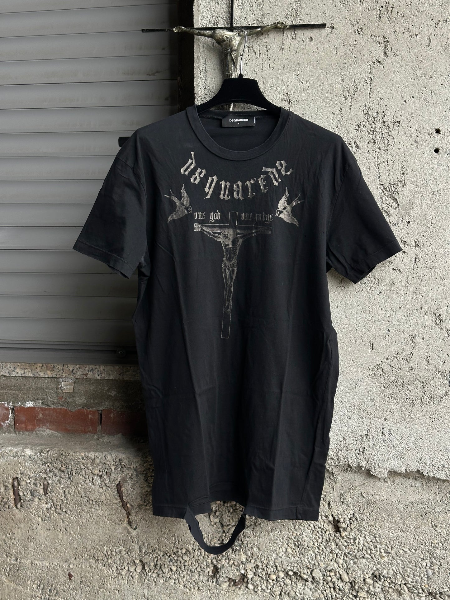 DSQUARED2 “ONE GOD ONE JUDGE” T-SHIRT