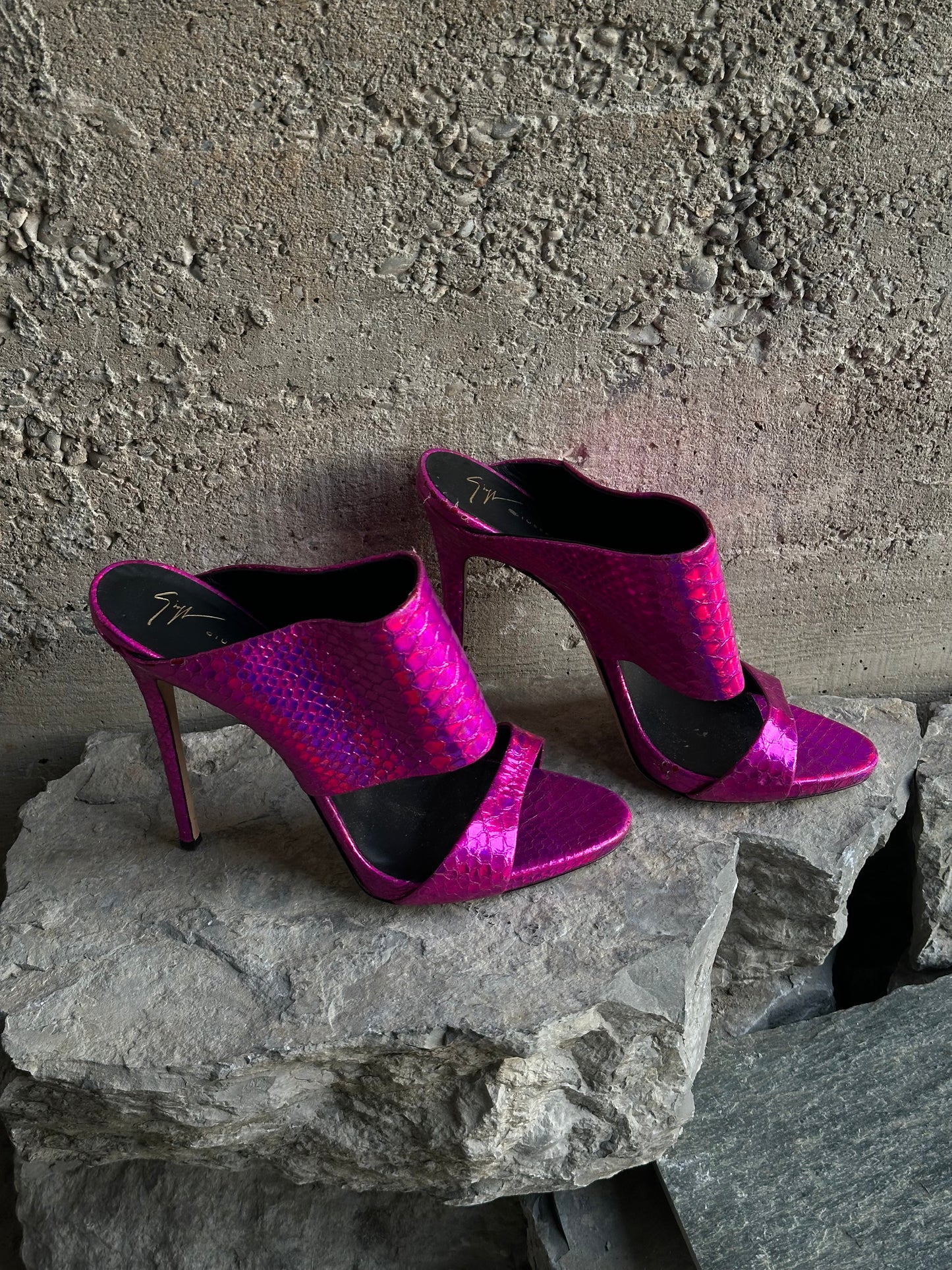 GIUSEPPE ZANOTTI PINK CROCO MULES