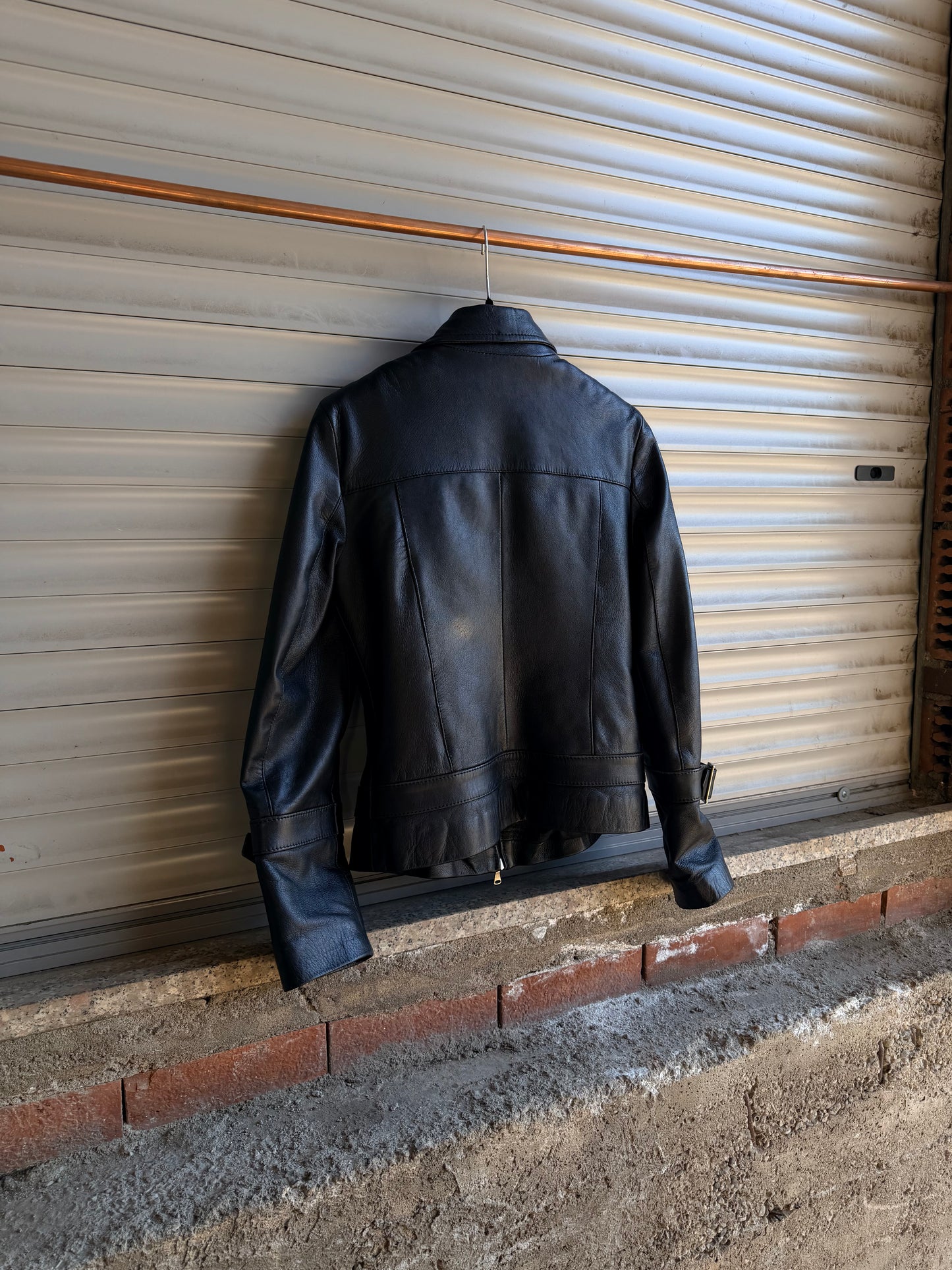 BUTTERFLY ZIPPED LEATHER JACKET