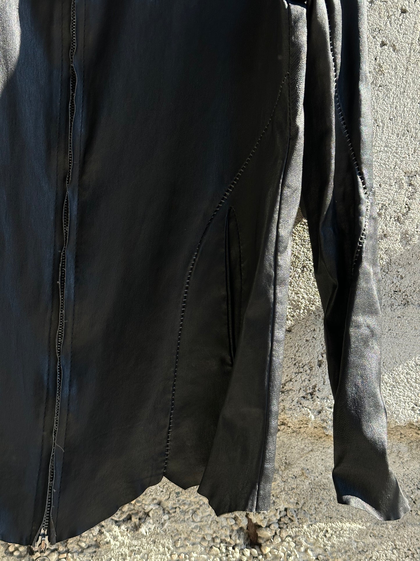 REVERSE STITCHING CROSS LEATHER JACKET