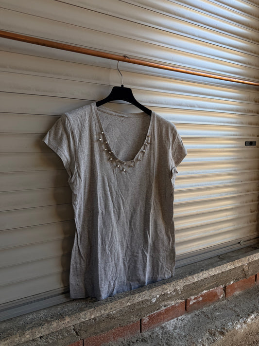 STUDDED T-SHIRT
