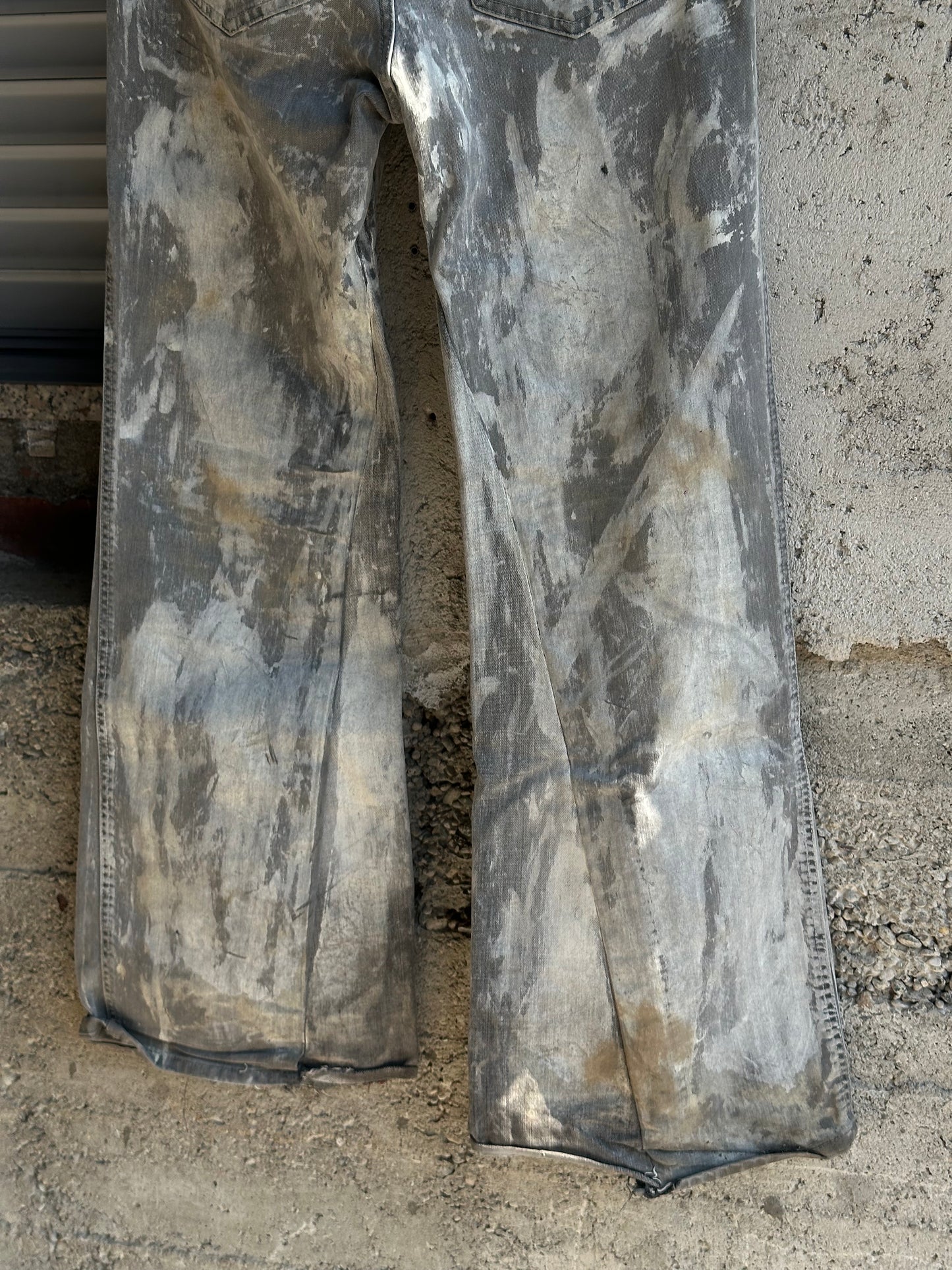 MUD WAXED FLARED DENIM