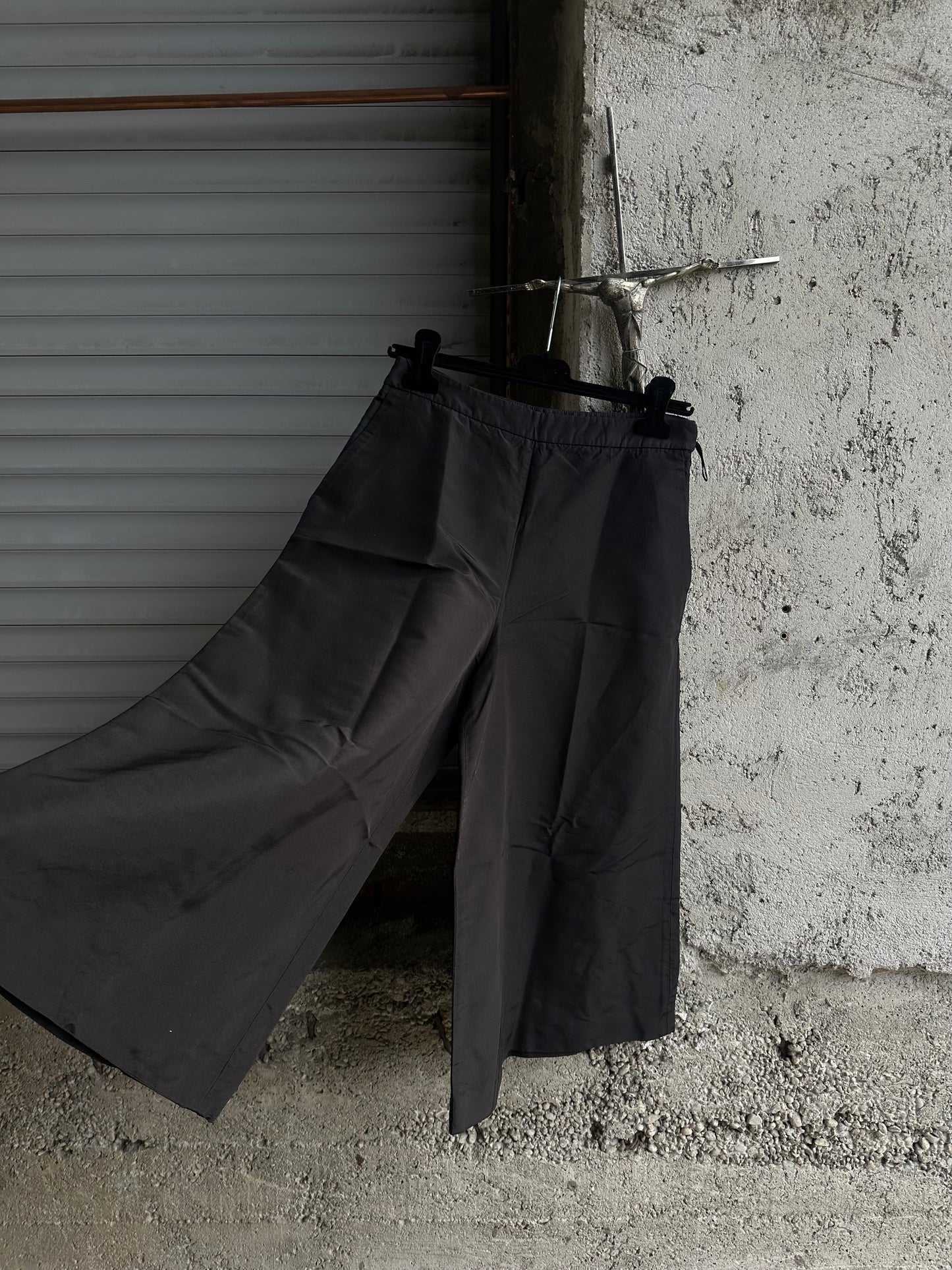 PRADA LOW WAIST BALOON NYLON JORTS