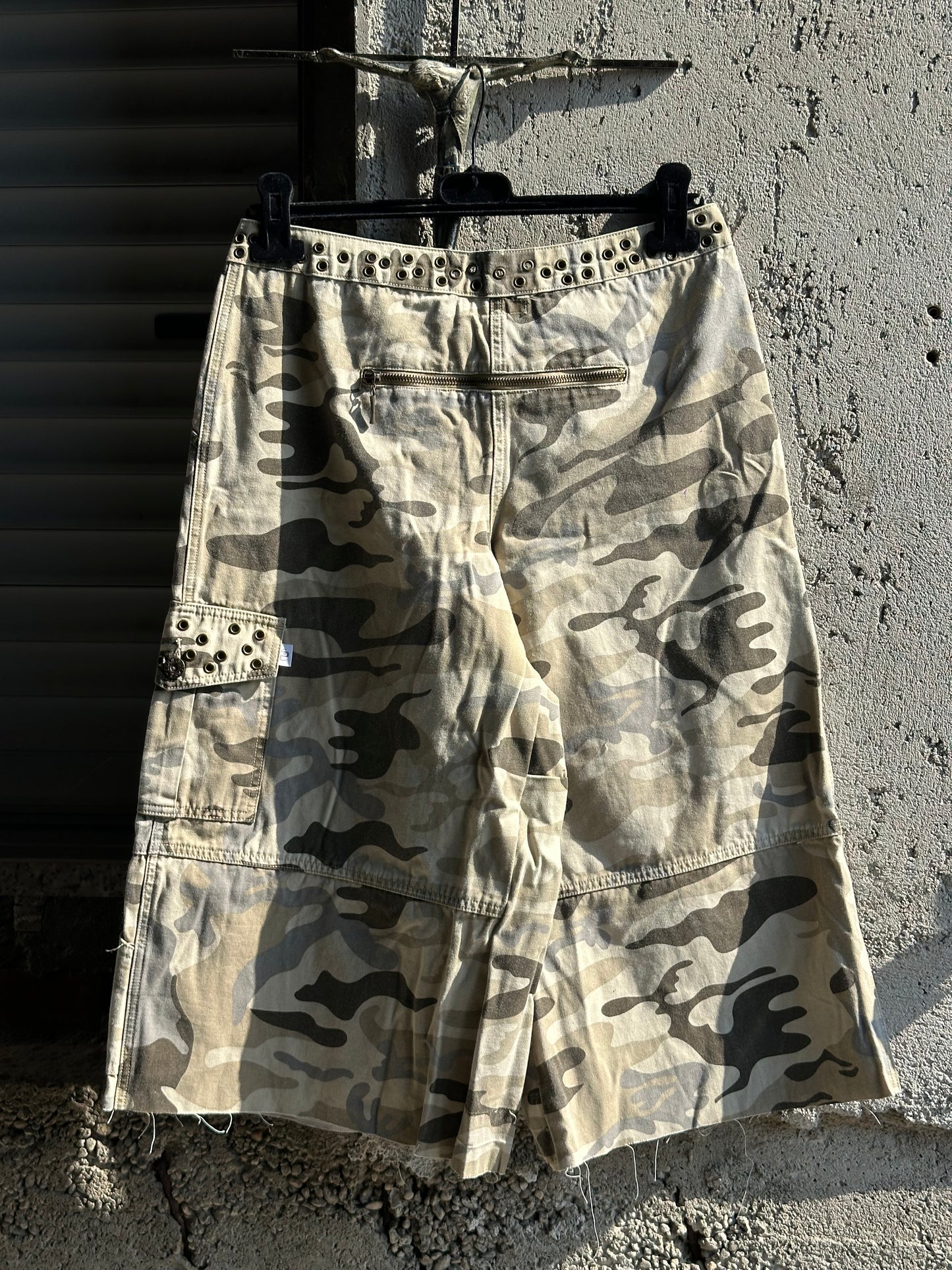 MILITARY EYELETS JORTS