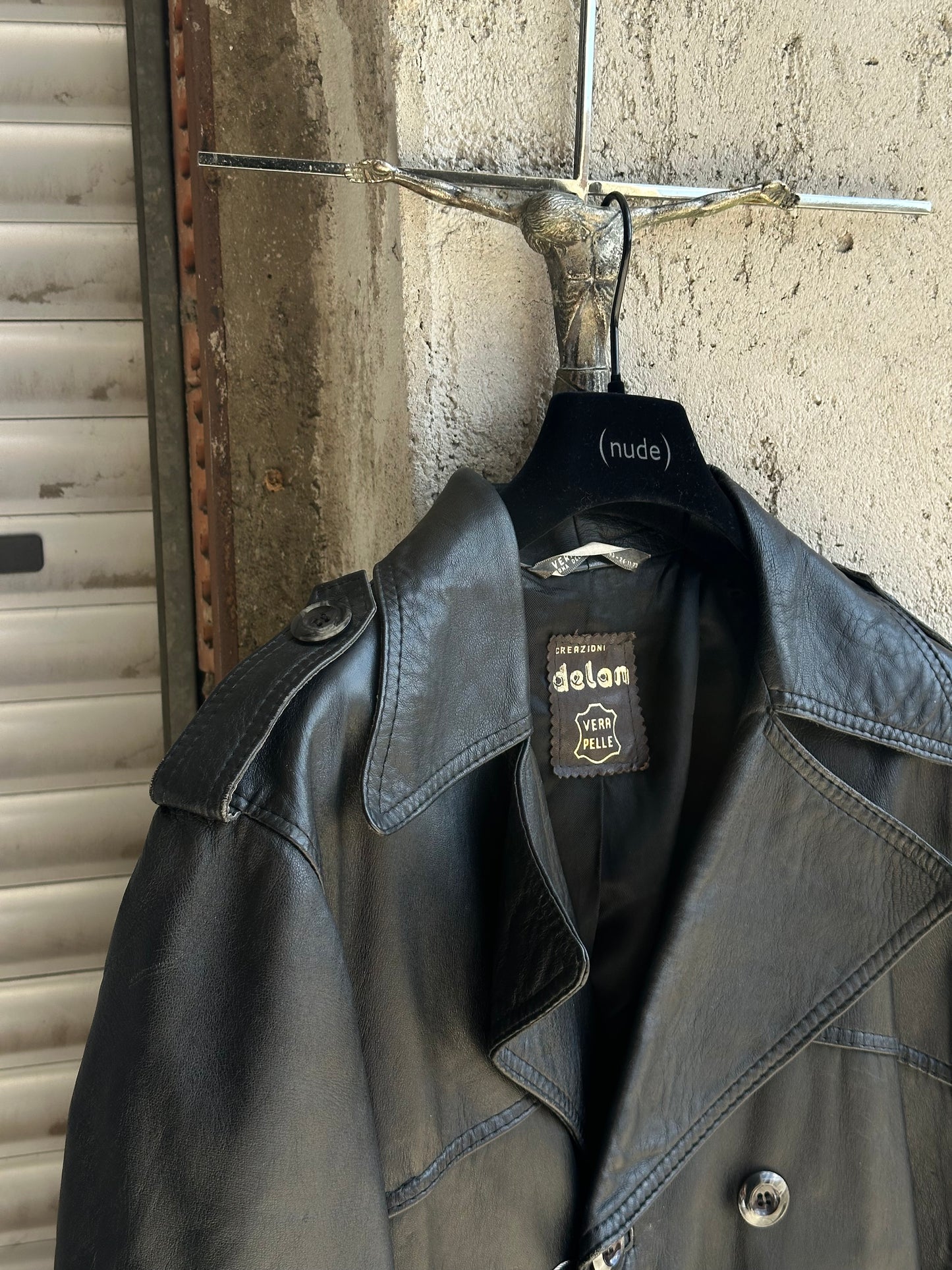 BLACK LEATHER TRENCH COAT
