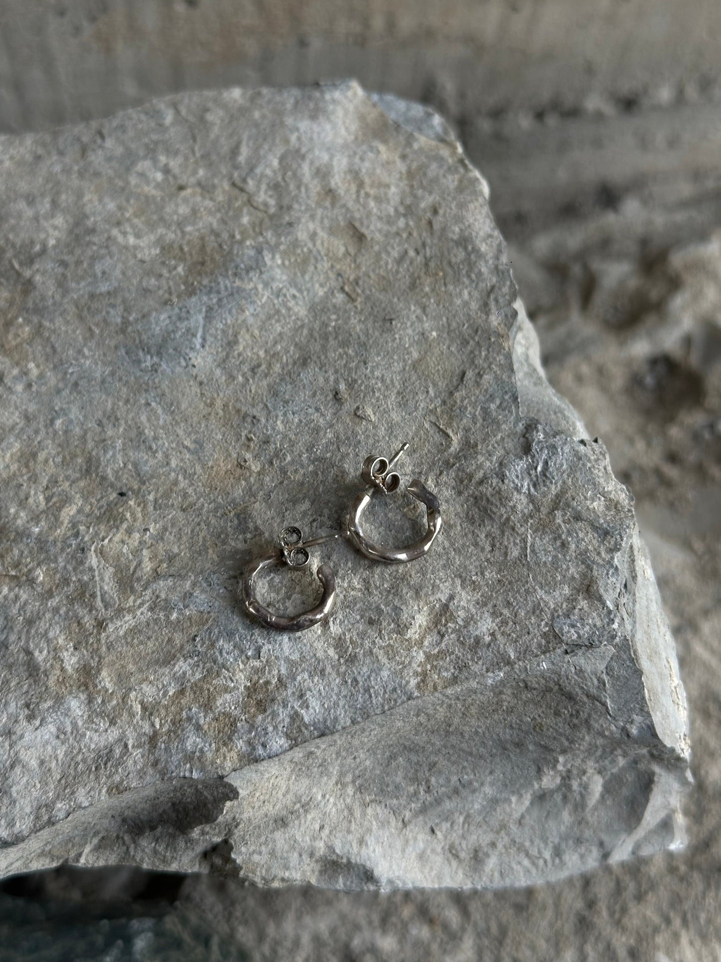 HANDMADE MINI MELTED SILVER EARRINGS