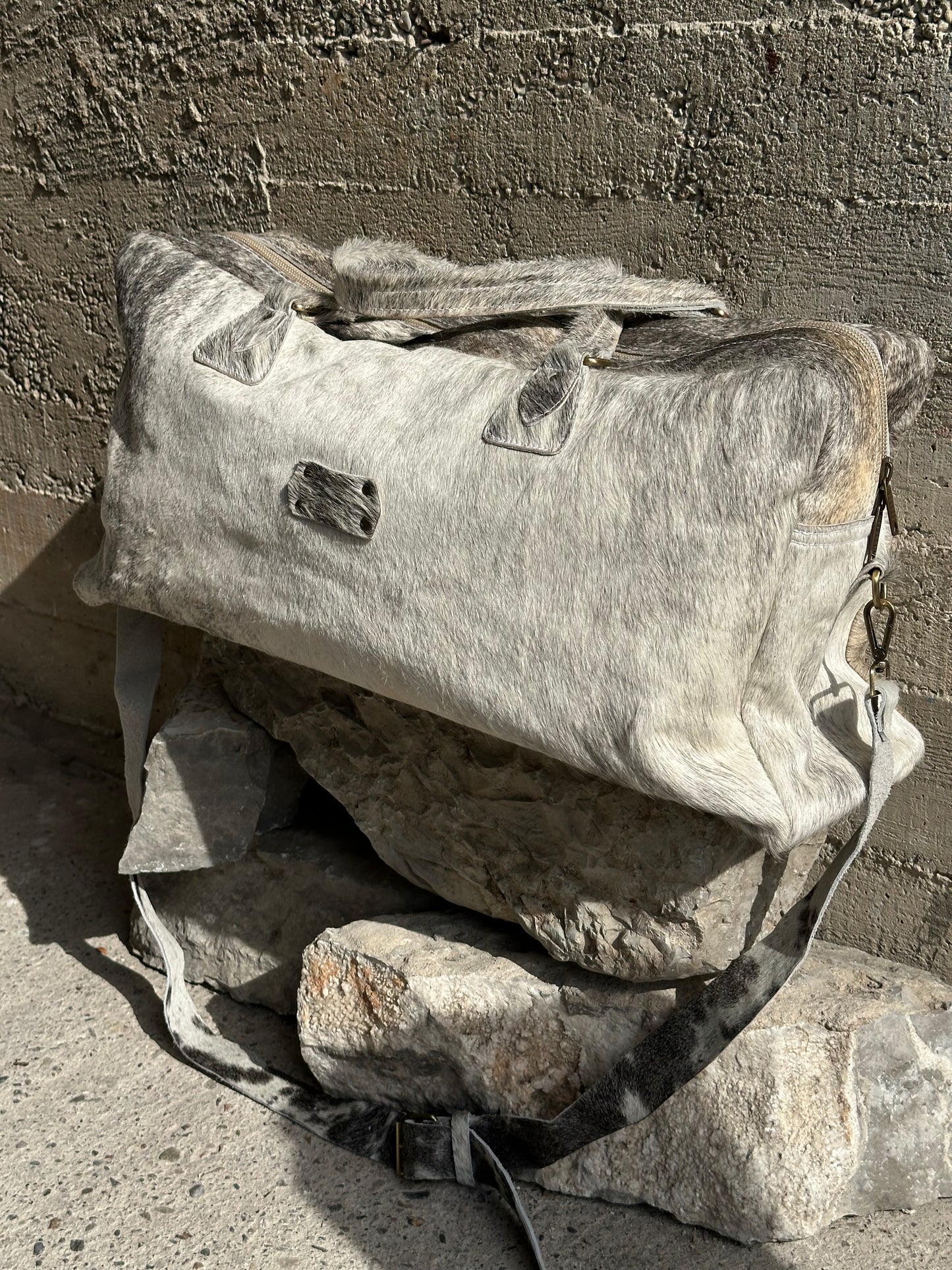 HANDMADE WHITE & GREY PONYHAIR TRAVEL BAG