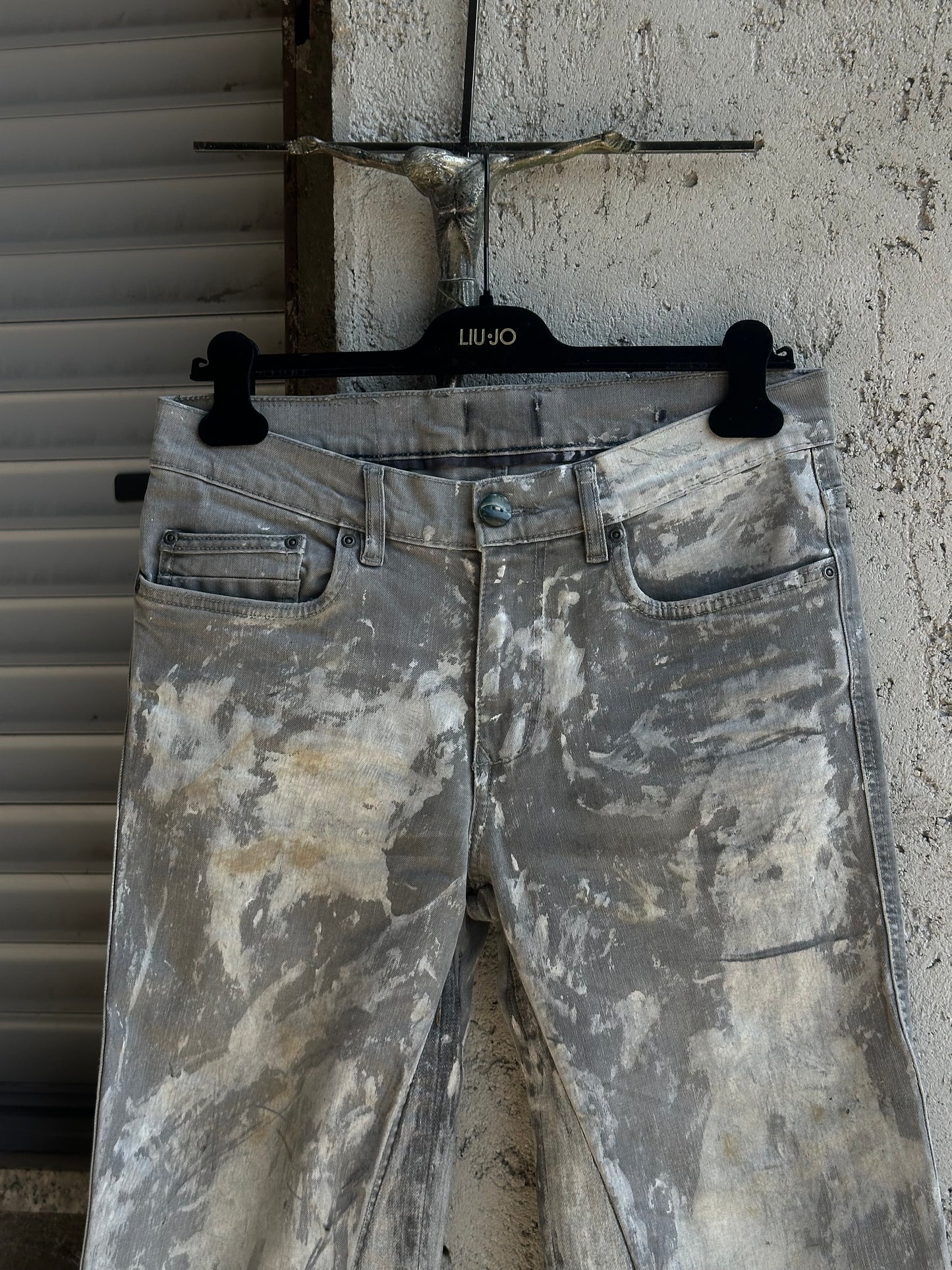 MUD WAXED FLARED DENIM