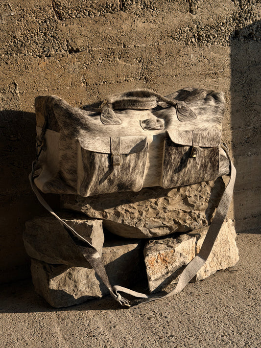 CARGO POCKETS COWHIDE TRAVEL BAG