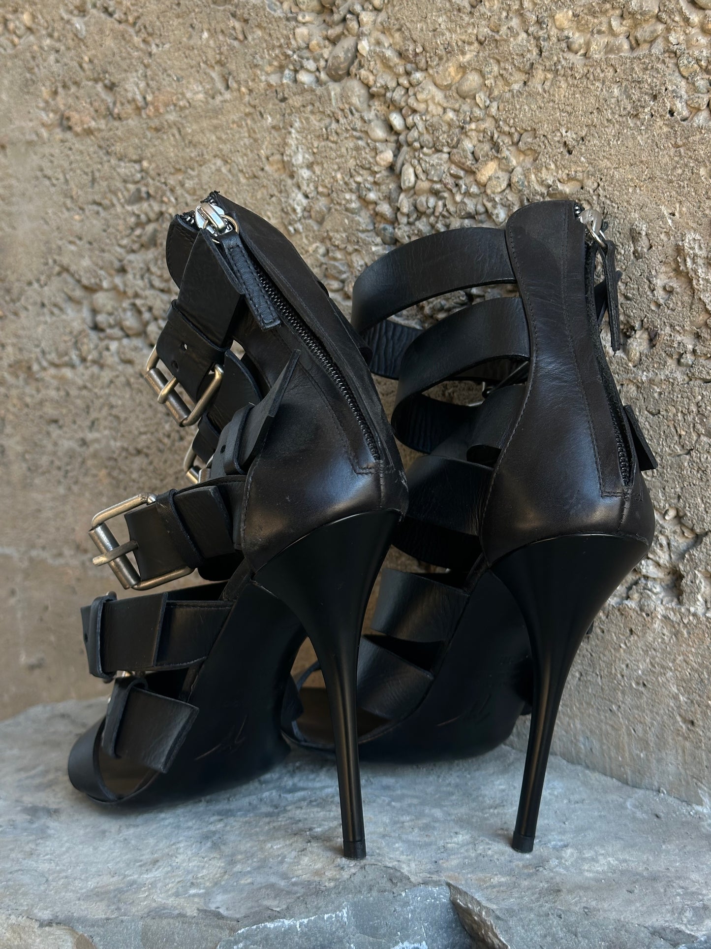 GIUSEPPE ZANOTTI MULTI BUCKLES LEATHER HEELS