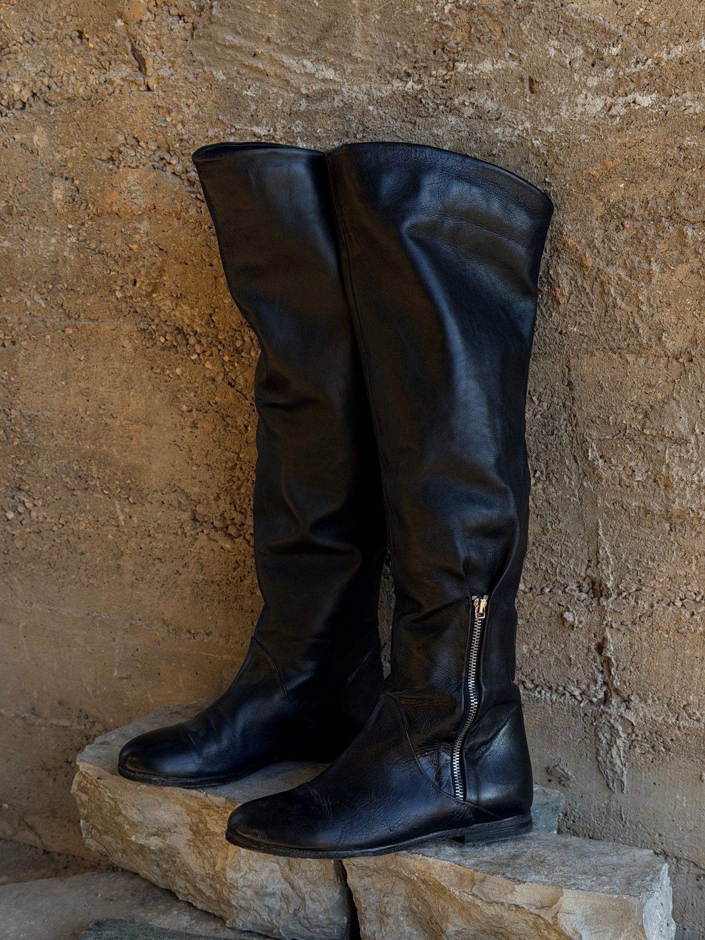 SLOUCHY FLAT LEATHER BOOTS