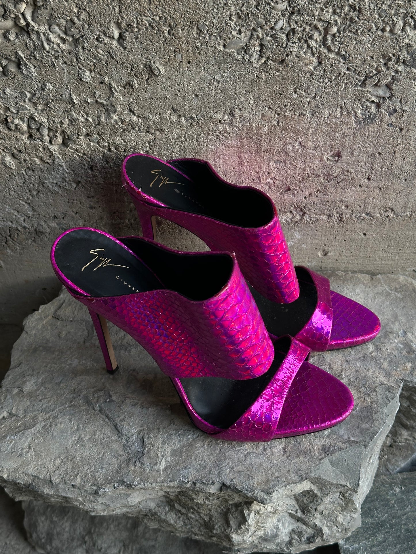 GIUSEPPE ZANOTTI PINK CROCO MULES