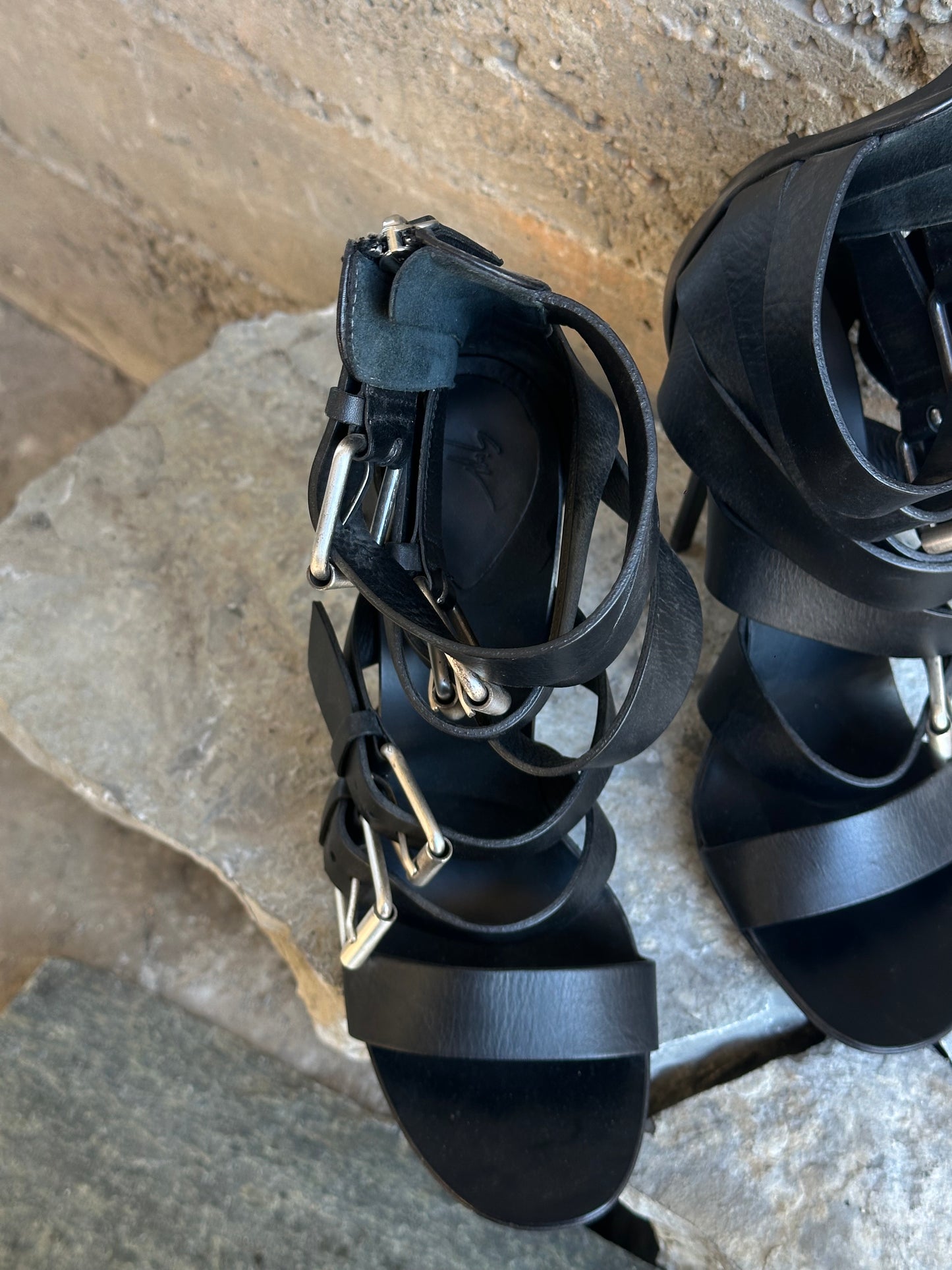 GIUSEPPE ZANOTTI MULTI BUCKLES LEATHER HEELS