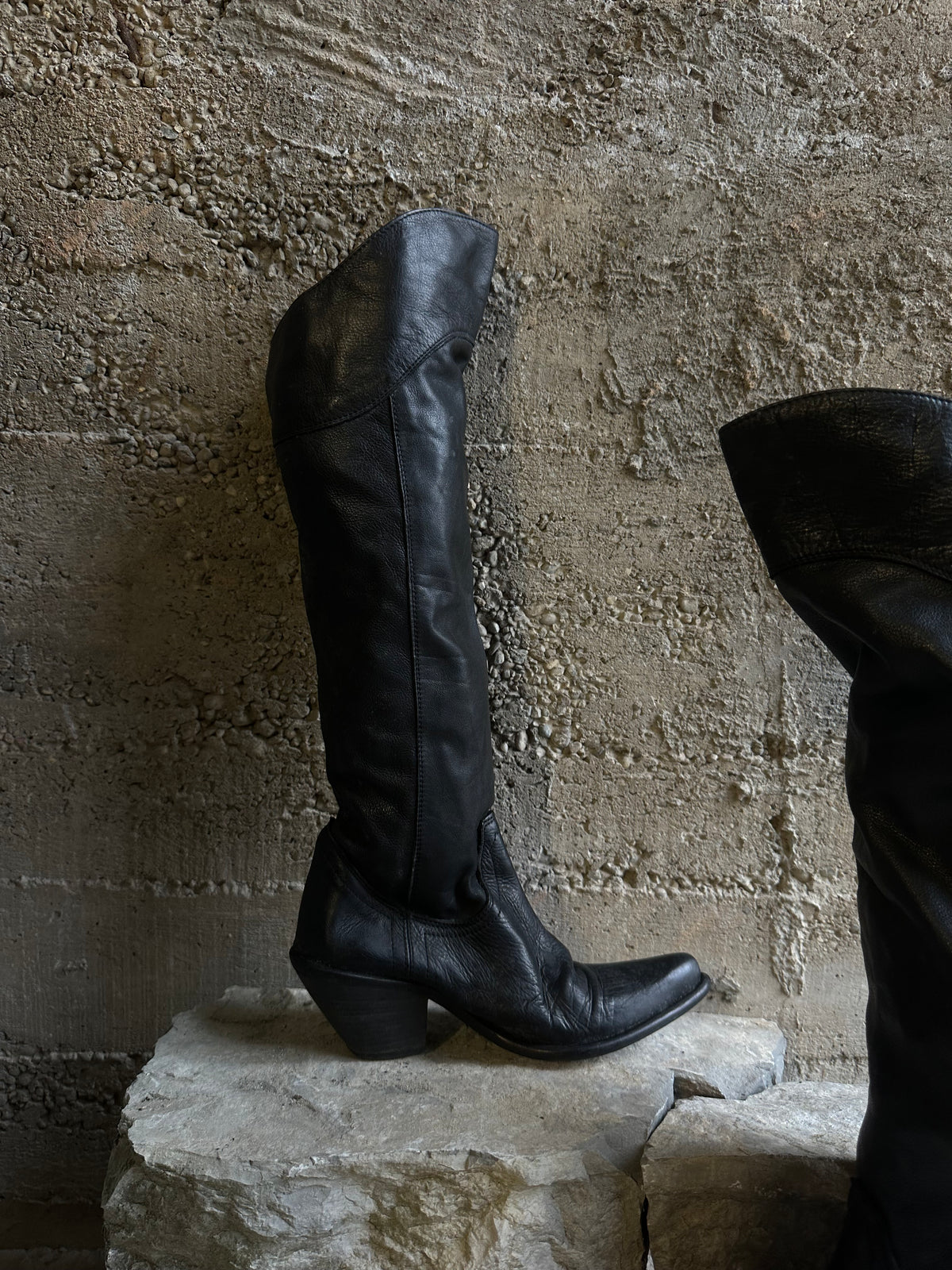 SLOUCHY TEXAN BOOTS