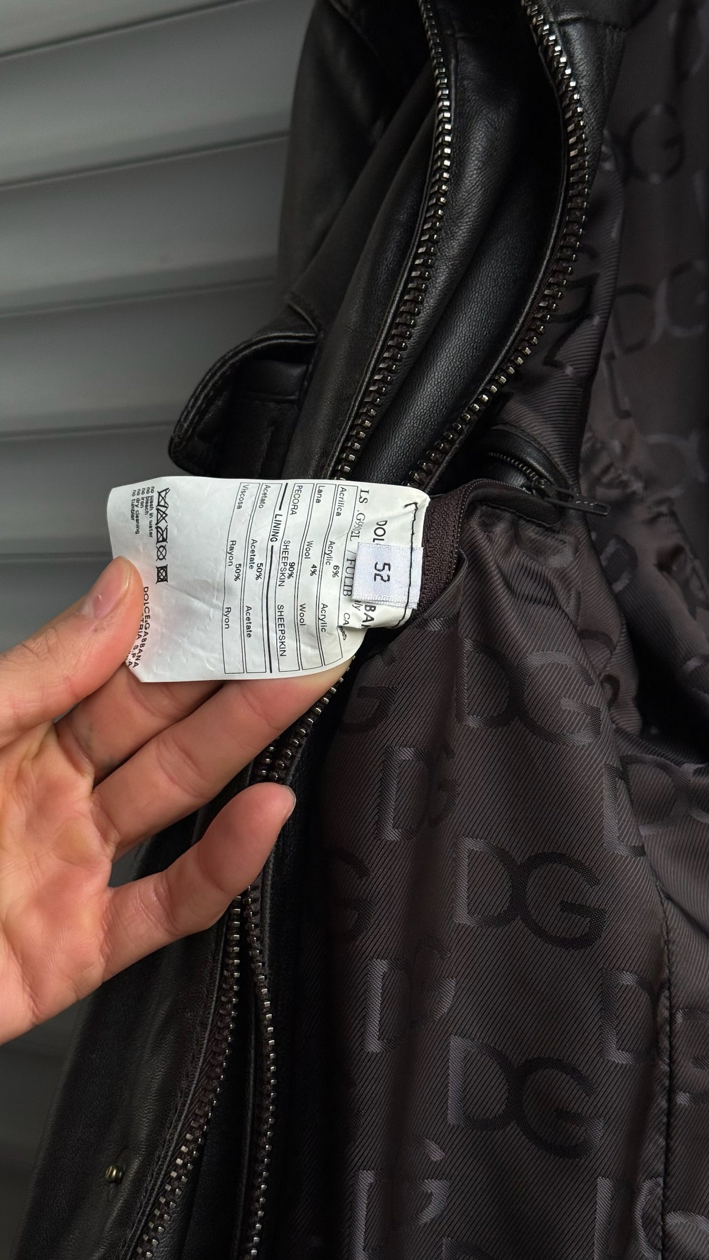 DOLCE & GABBANA ZIPPED LEATHER COAT