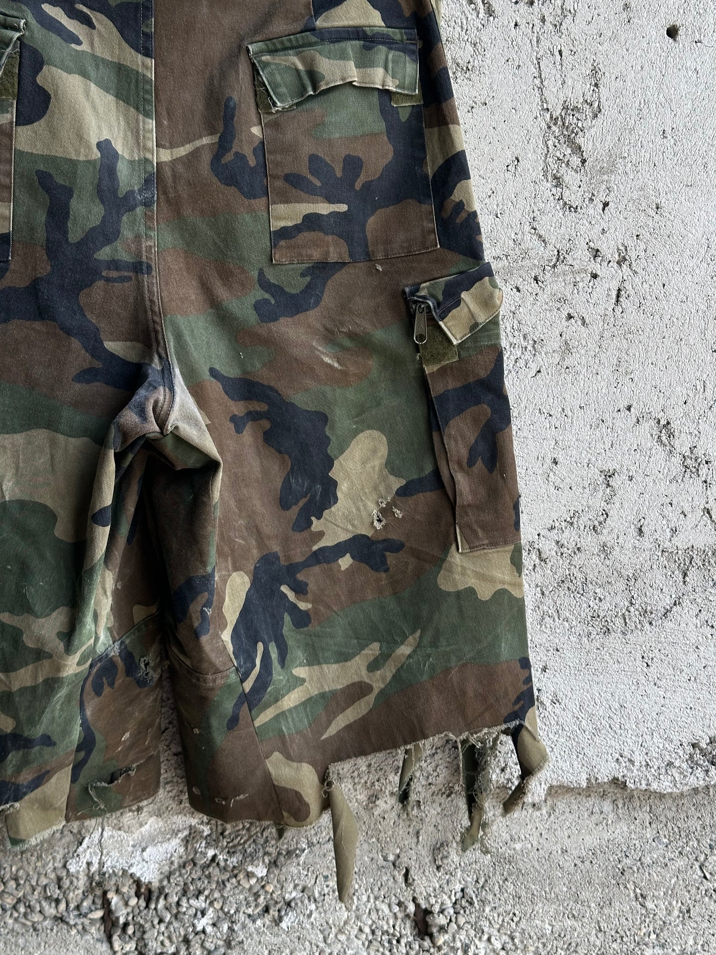 MILITARY CARGO SHORTS