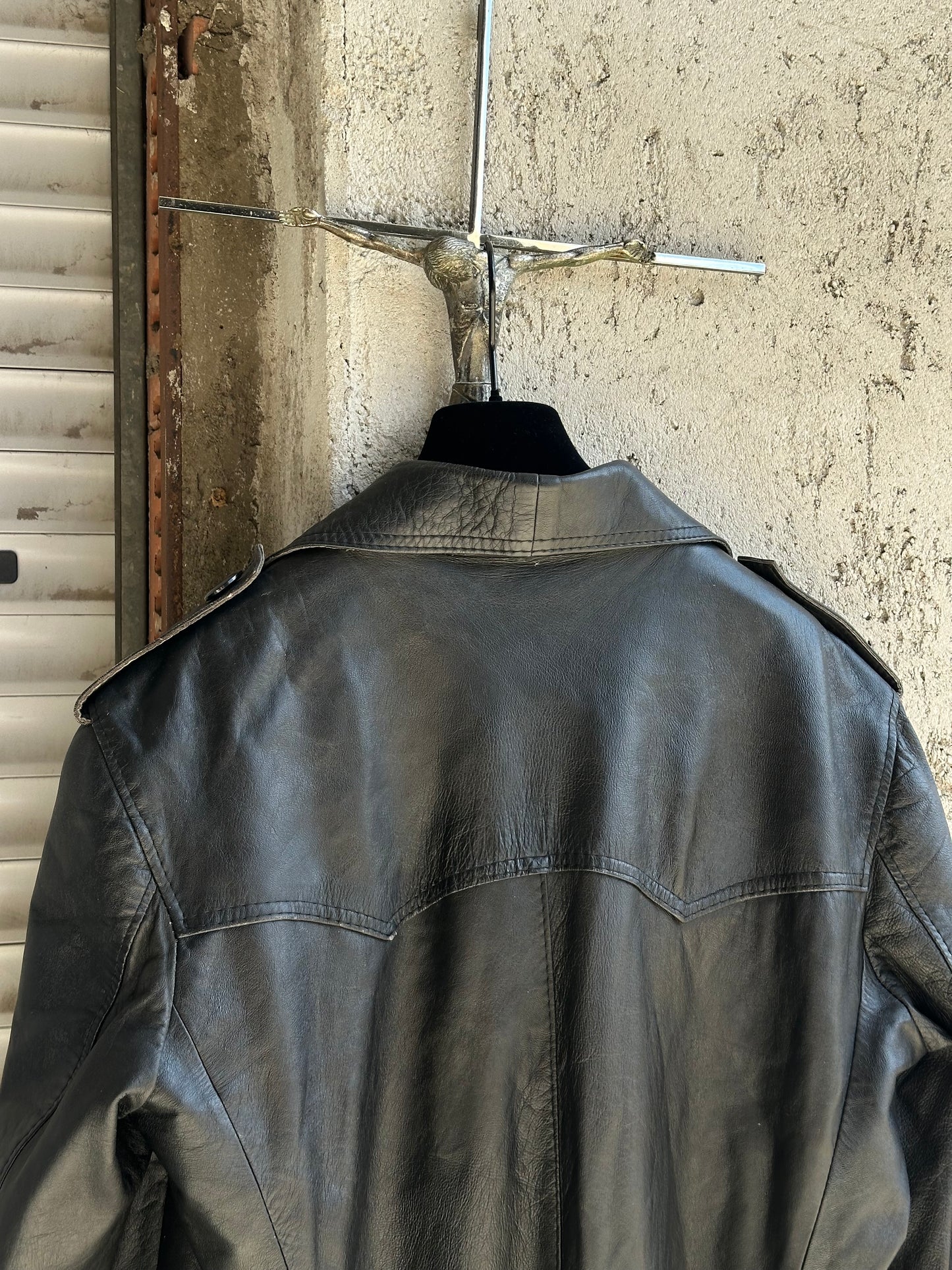 BLACK LEATHER TRENCH COAT