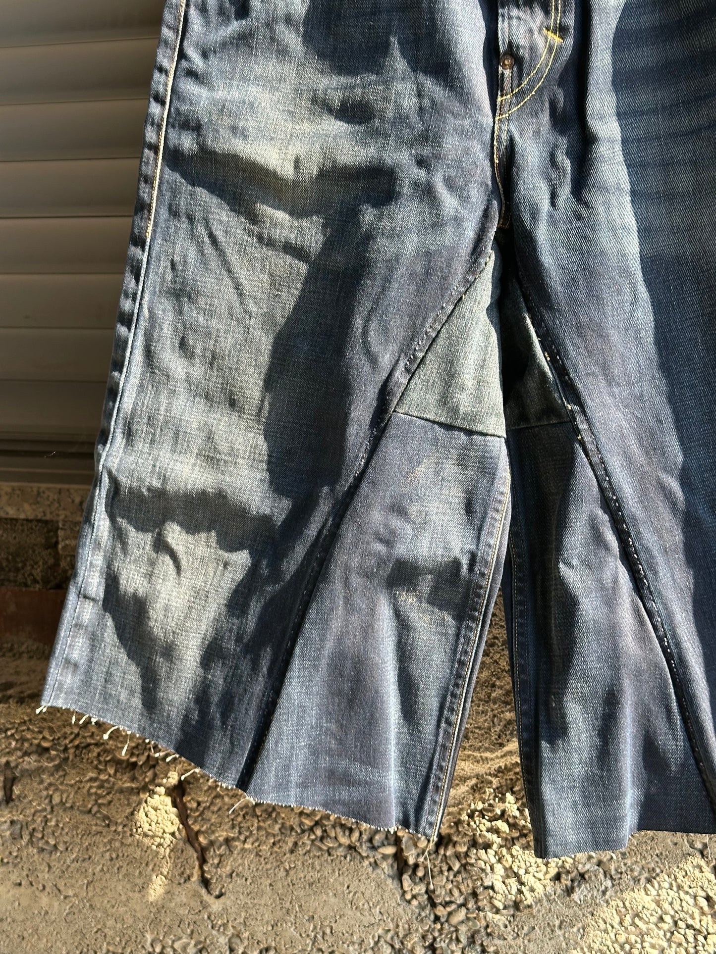 LEVI’S BLUE DENIM JORTS