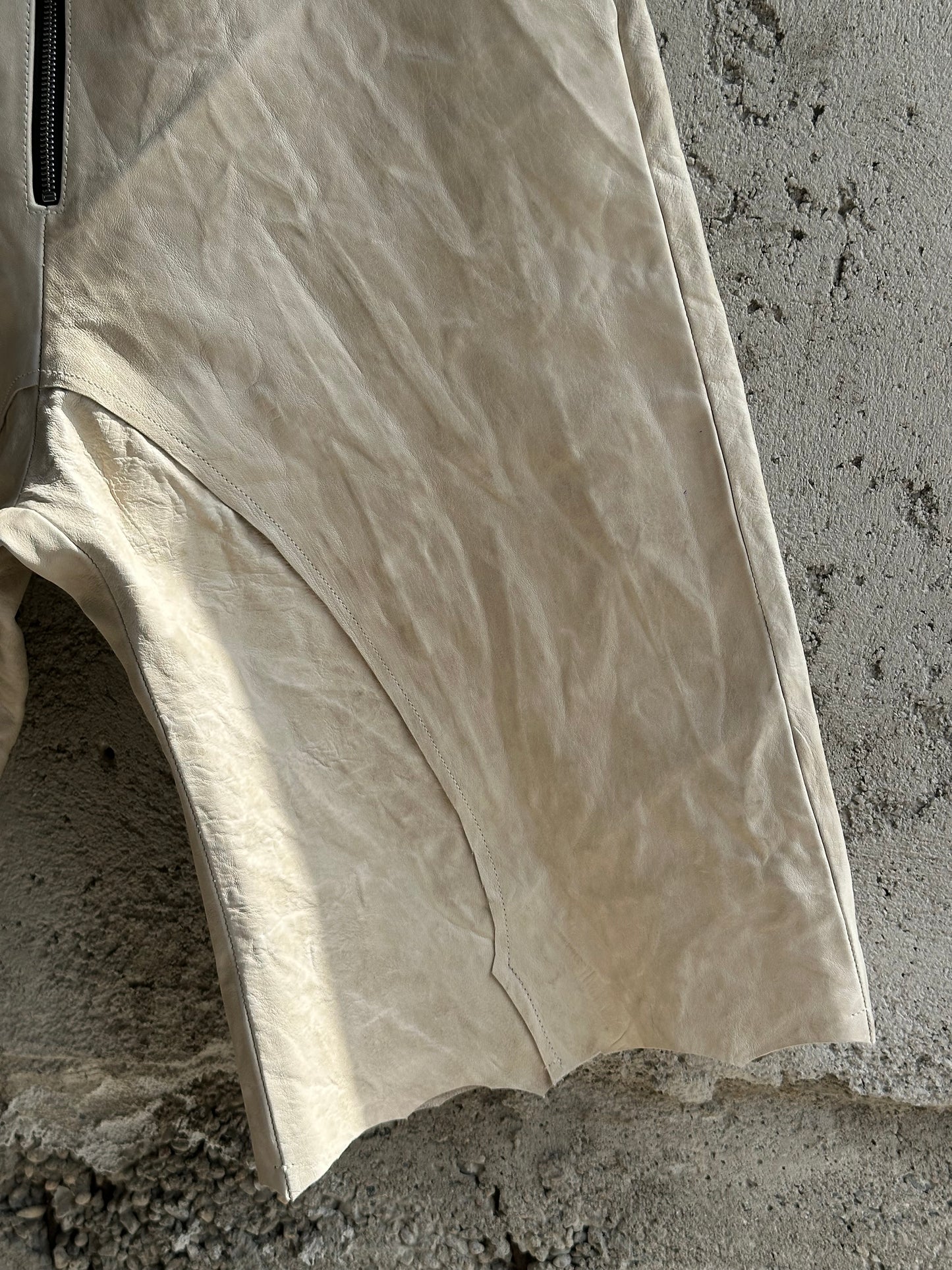 ALEKSANDER CECCO MONUMENTUS LUX TIBIA CUT PANTS