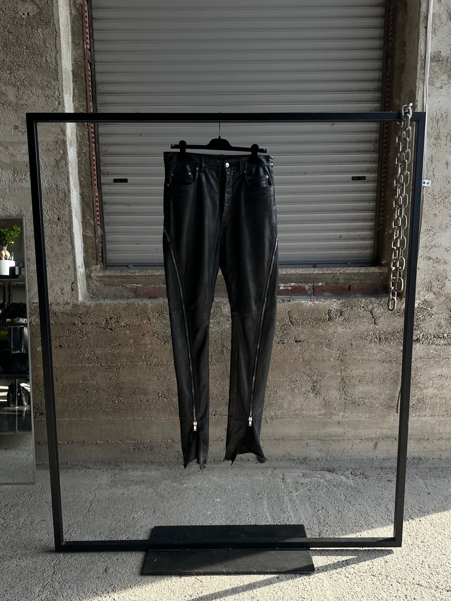 RICK OWENS LEATHER BOLAN