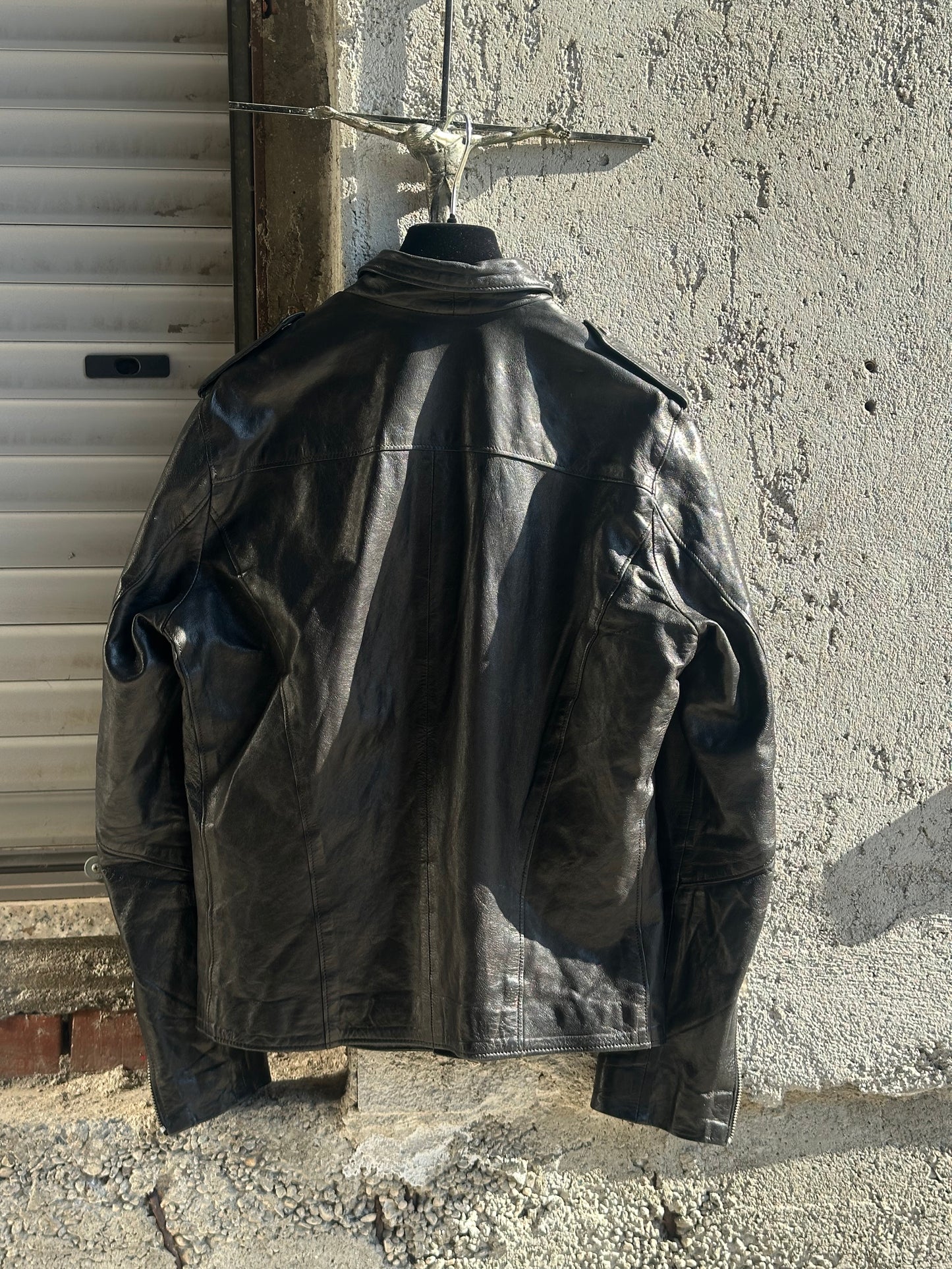 BLACK LEATHER ASYMMETRIC ZIP JACKET