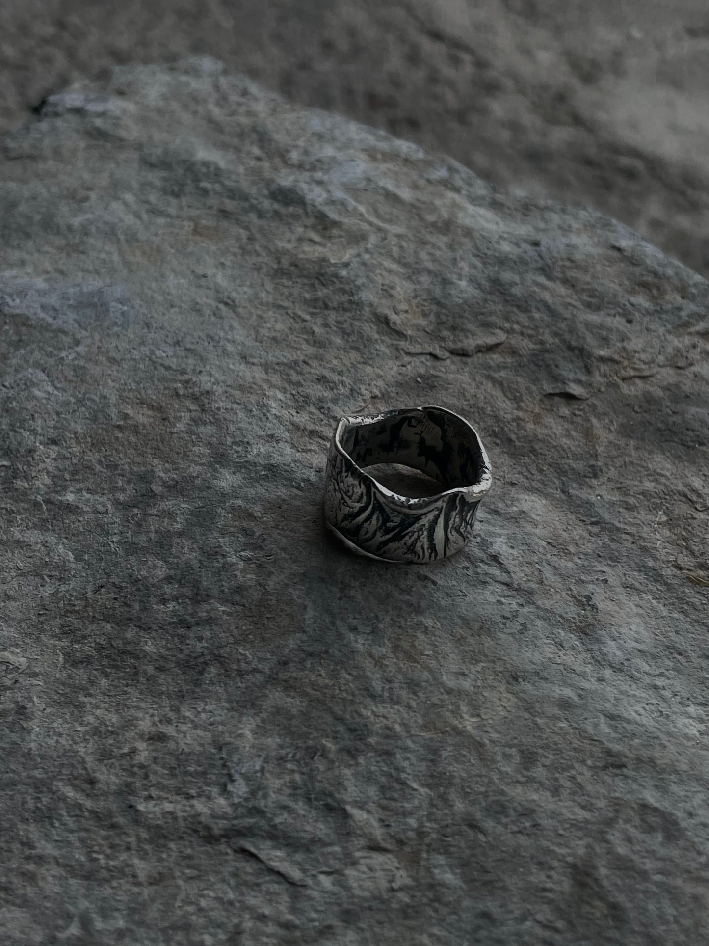HAILV SILVER UNIQUE TEXTURE RING