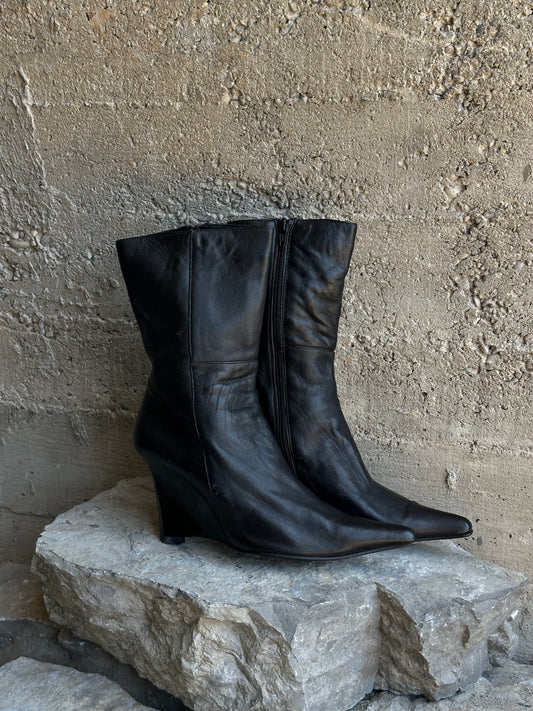 LEATHER WEDGE BOOTS