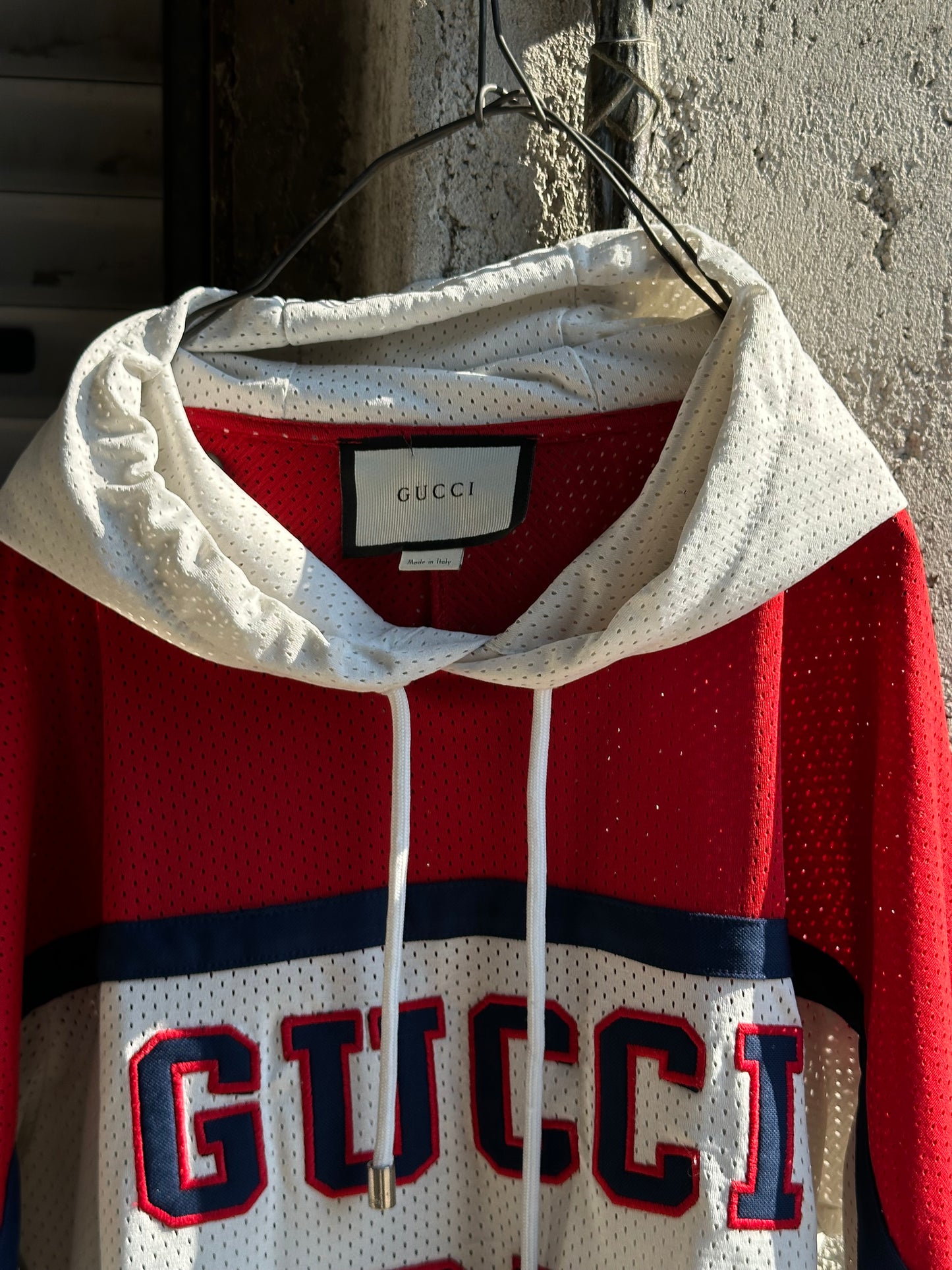 GUCCI COLLEGE HOODED T-SHIRT