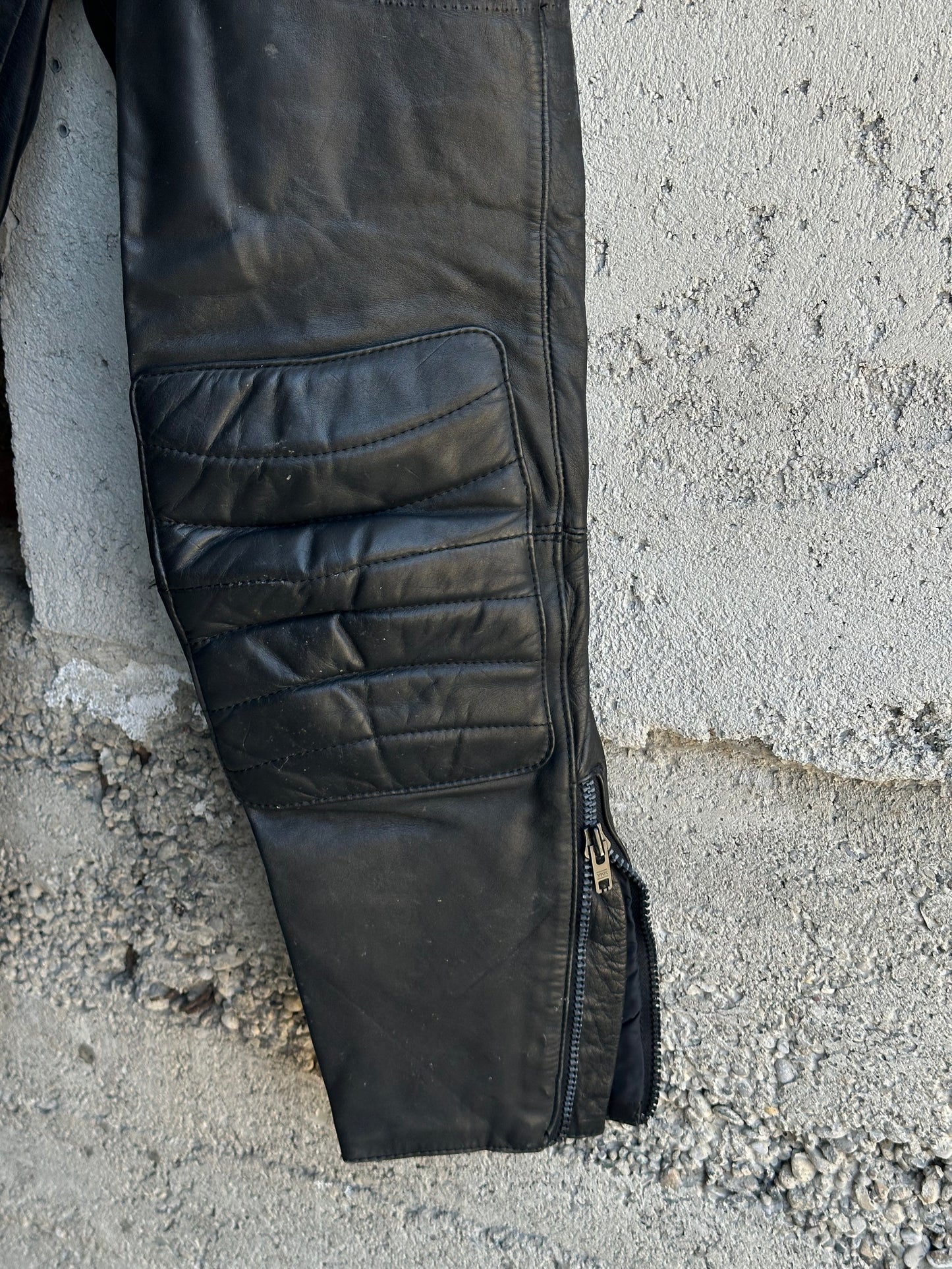 LEATHER MOTOR ZIPPED PANTS