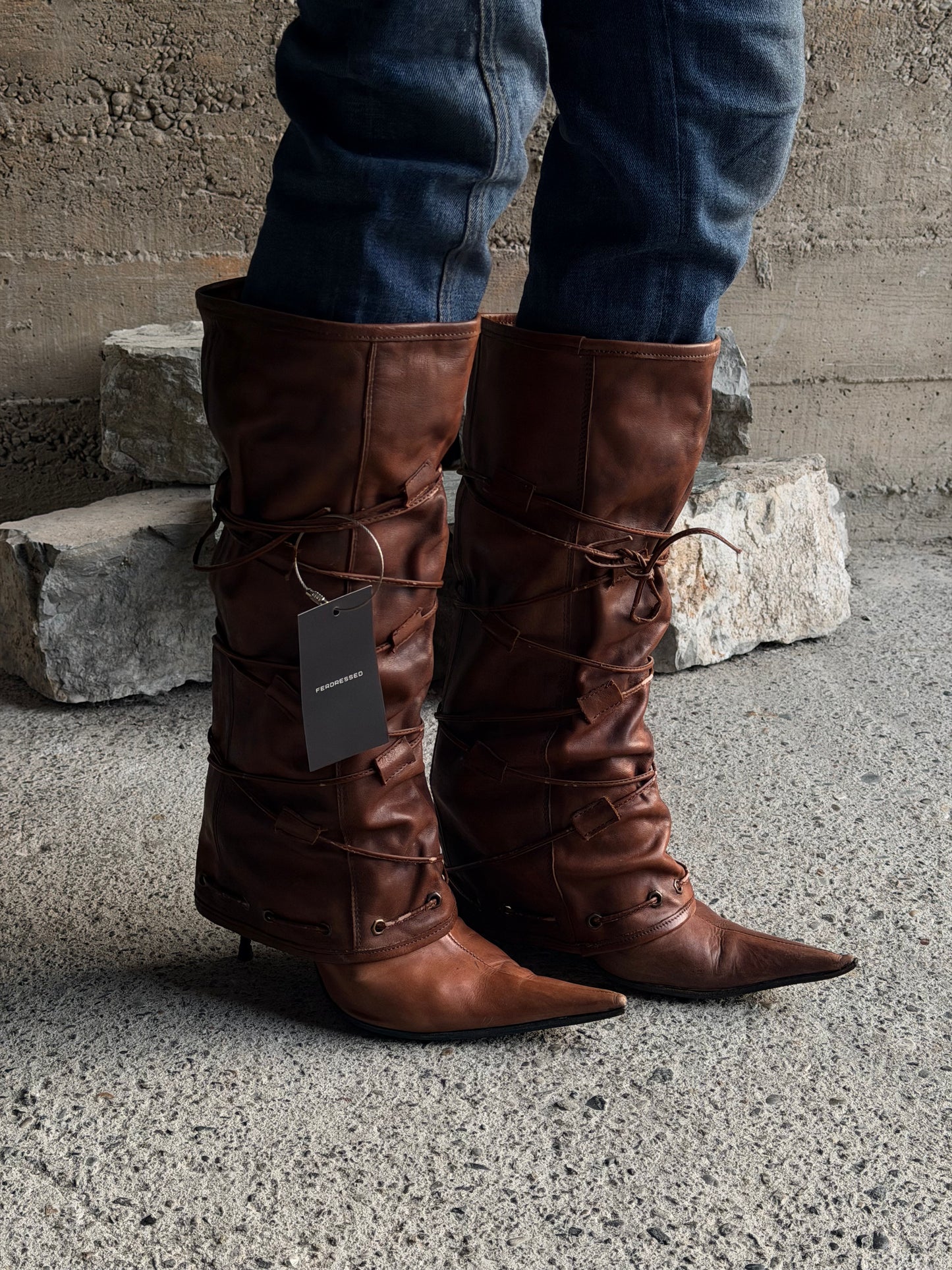 OVER WARMERS LACED BOOTS