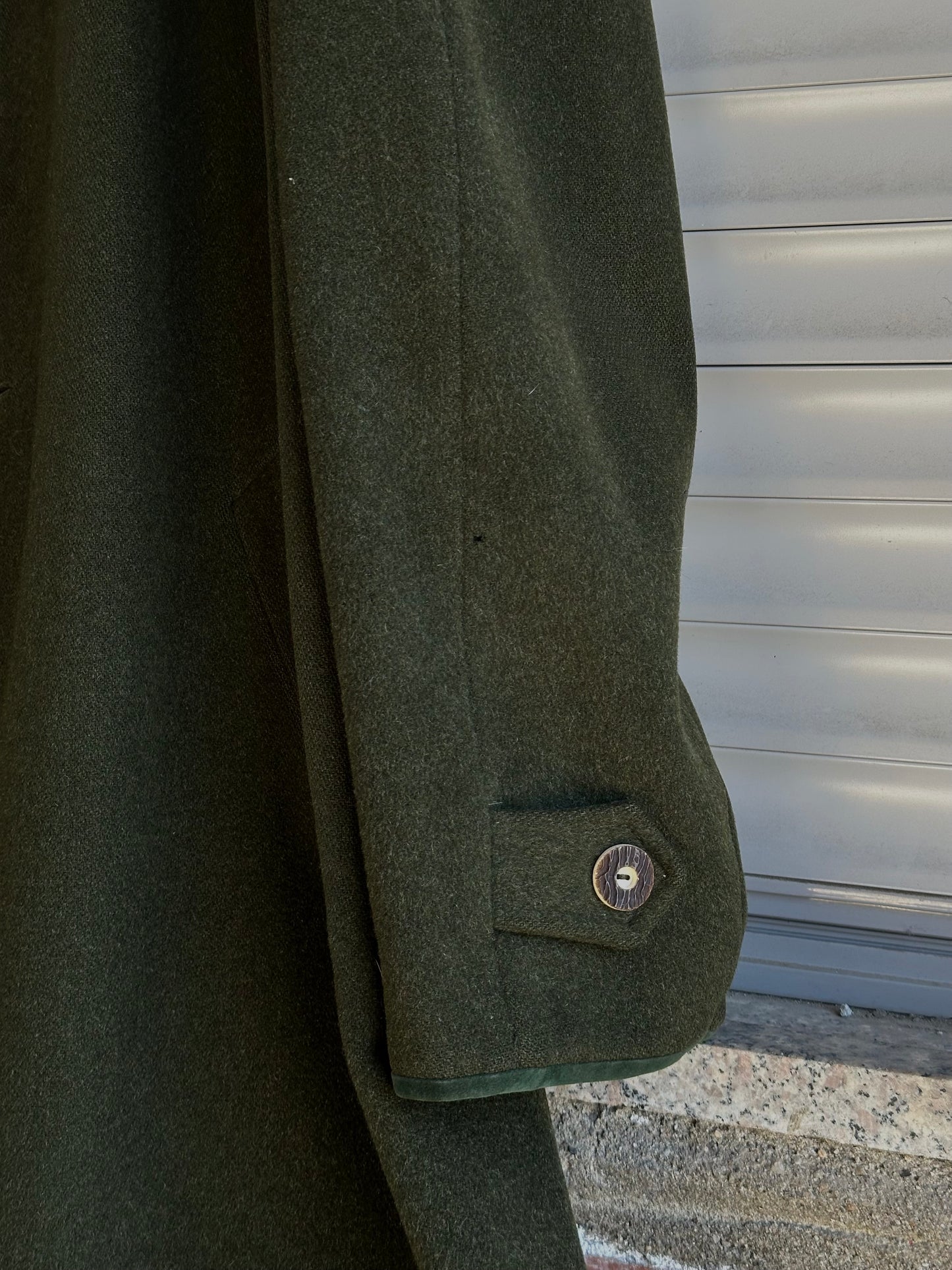 WOOL OLIVE GREEN COAT