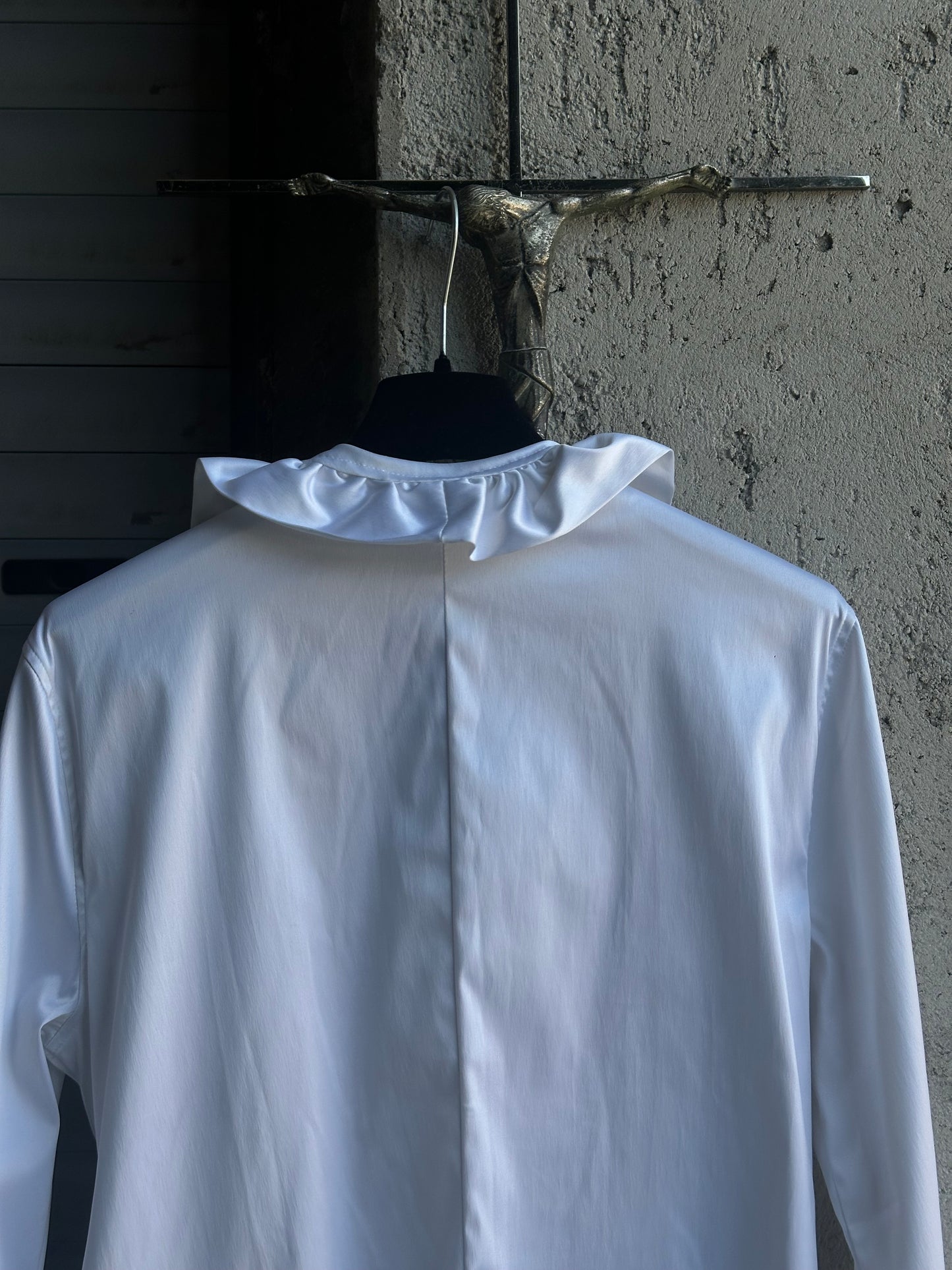 WHITE SILK SHIRT