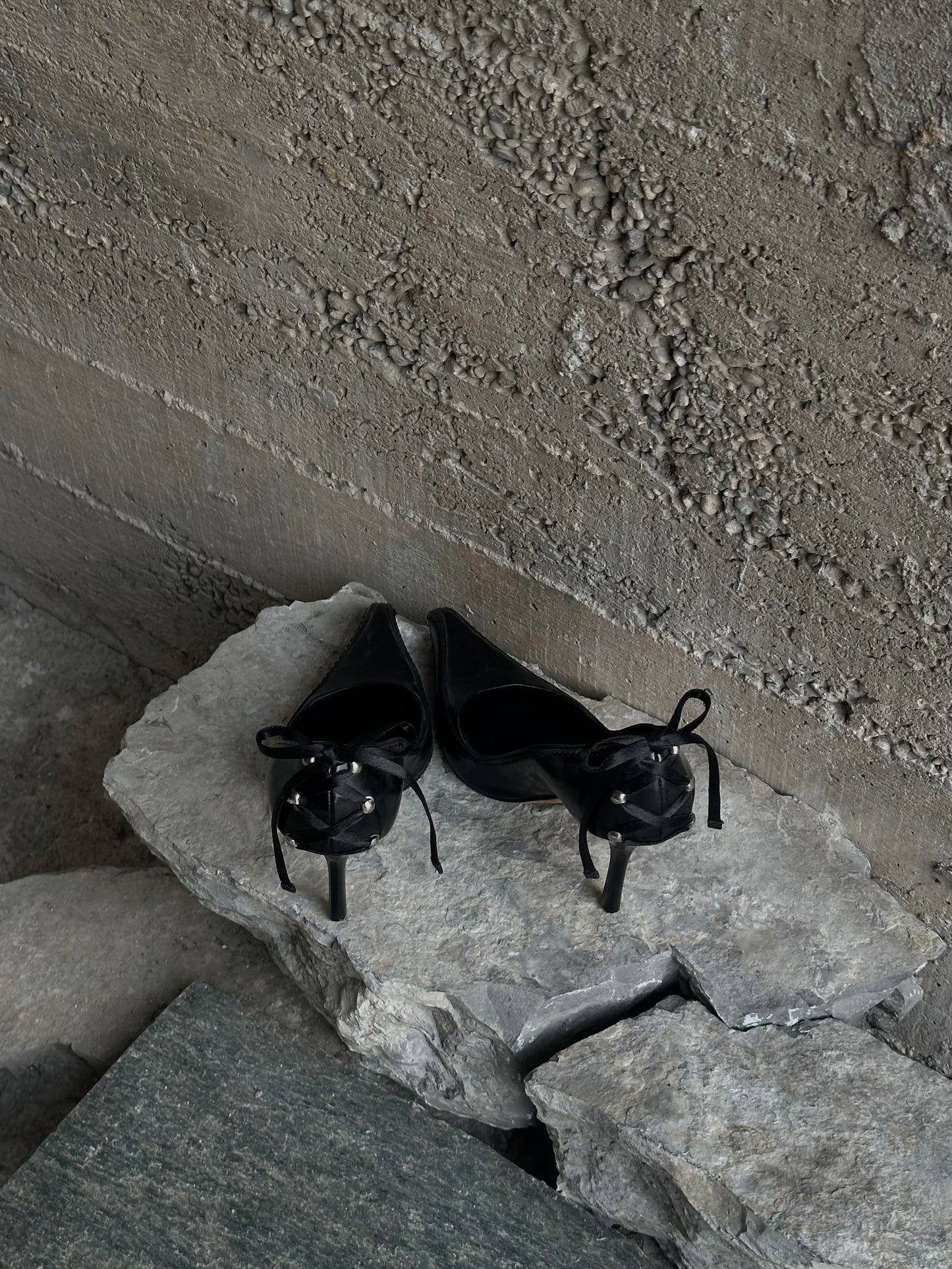 GIUSEPPE ZANOTTI LEATHER PUMPS DÉCOLLETÉ