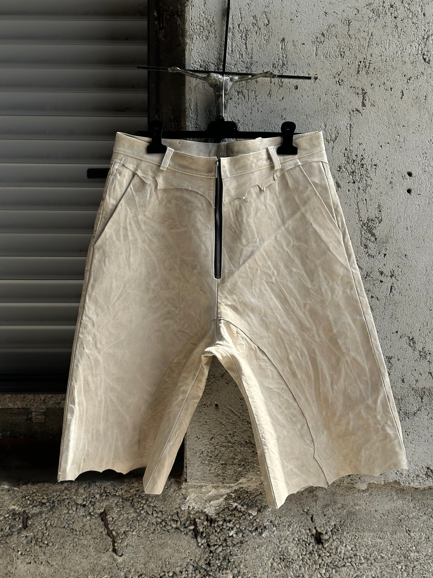 ALEKSANDER CECCO MONUMENTUS LUX TIBIA CUT PANTS