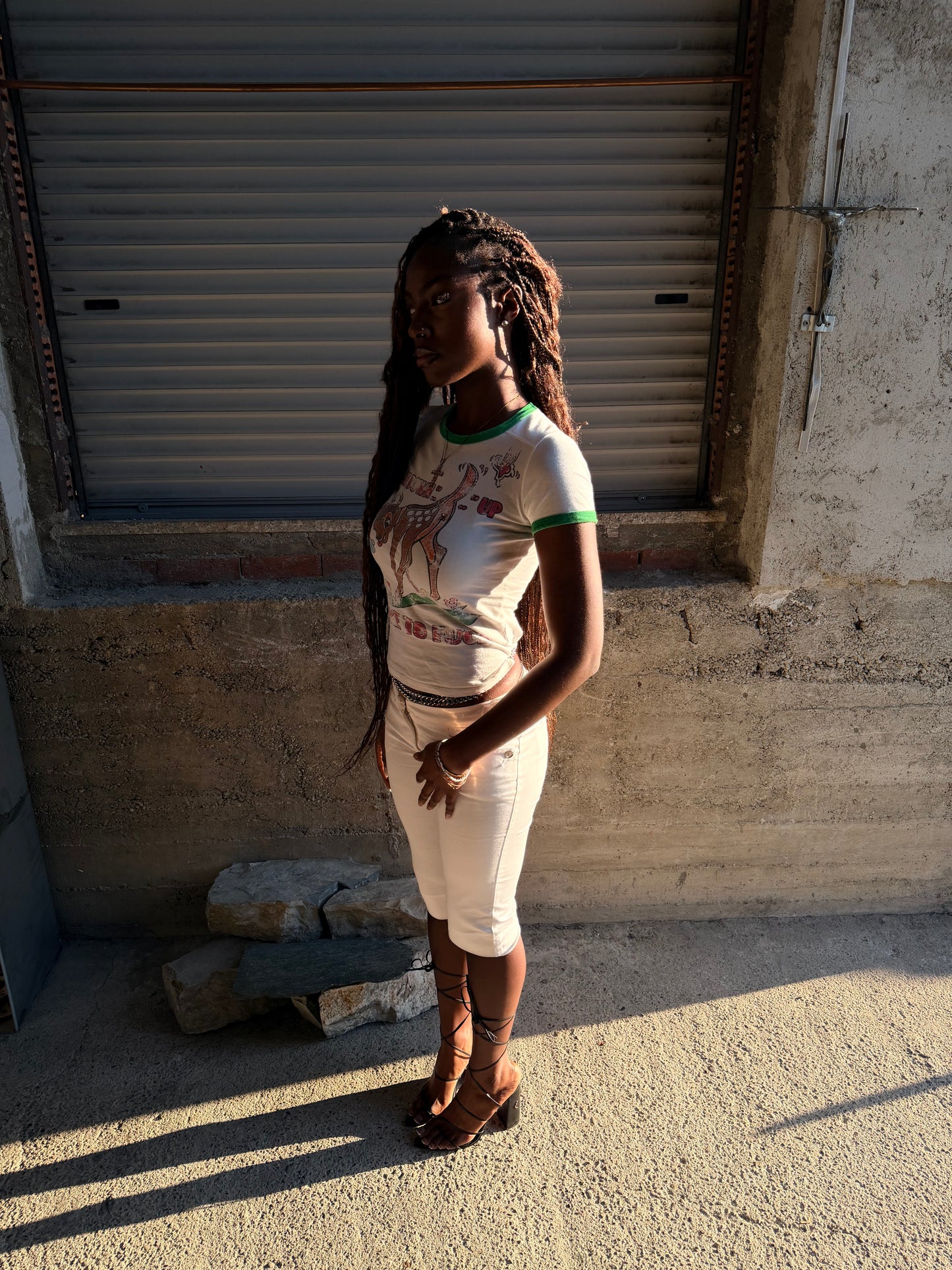 DOLCE & GABBANA WHITE BELTED CAPRI