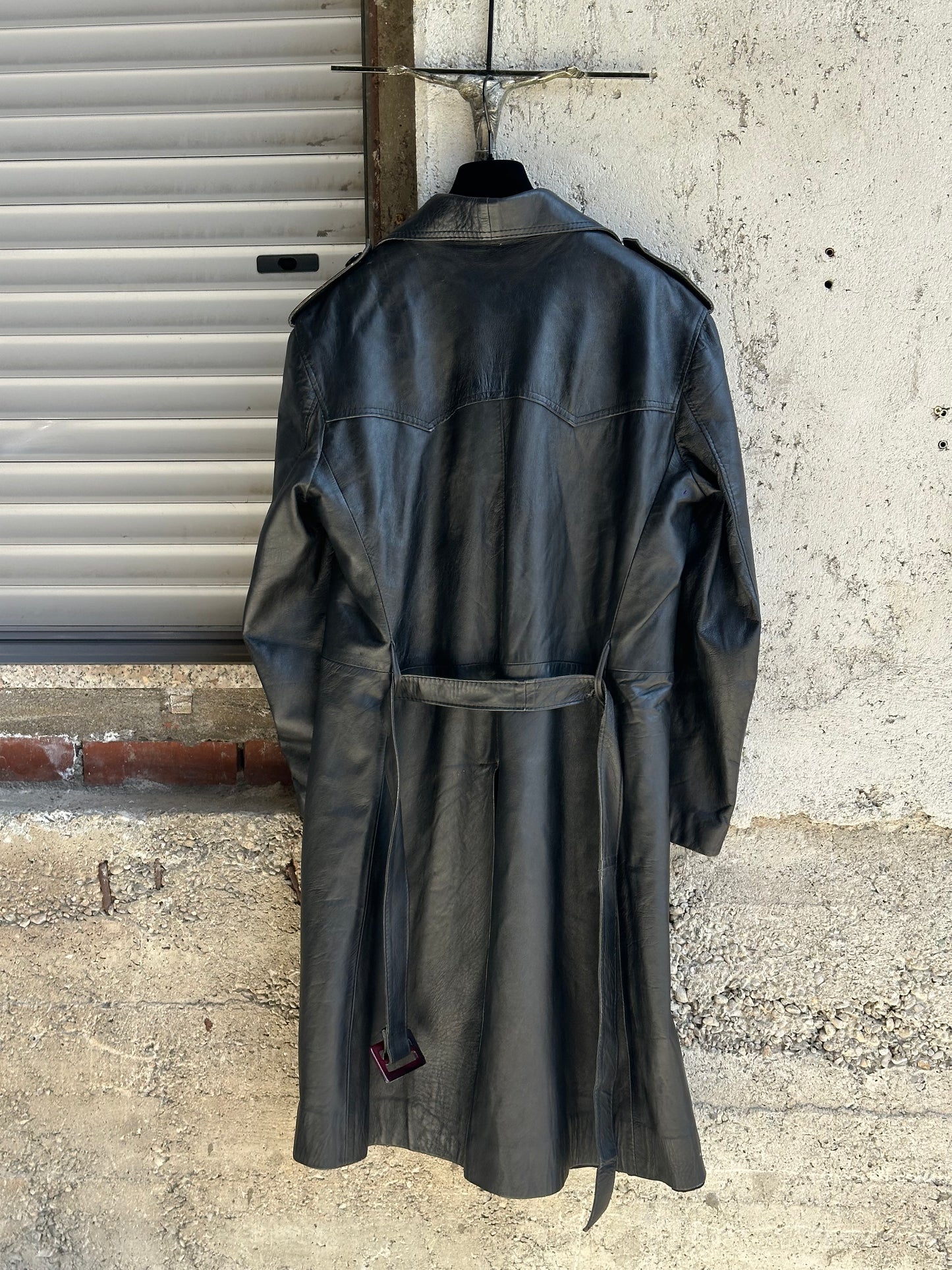 BLACK LEATHER TRENCH COAT