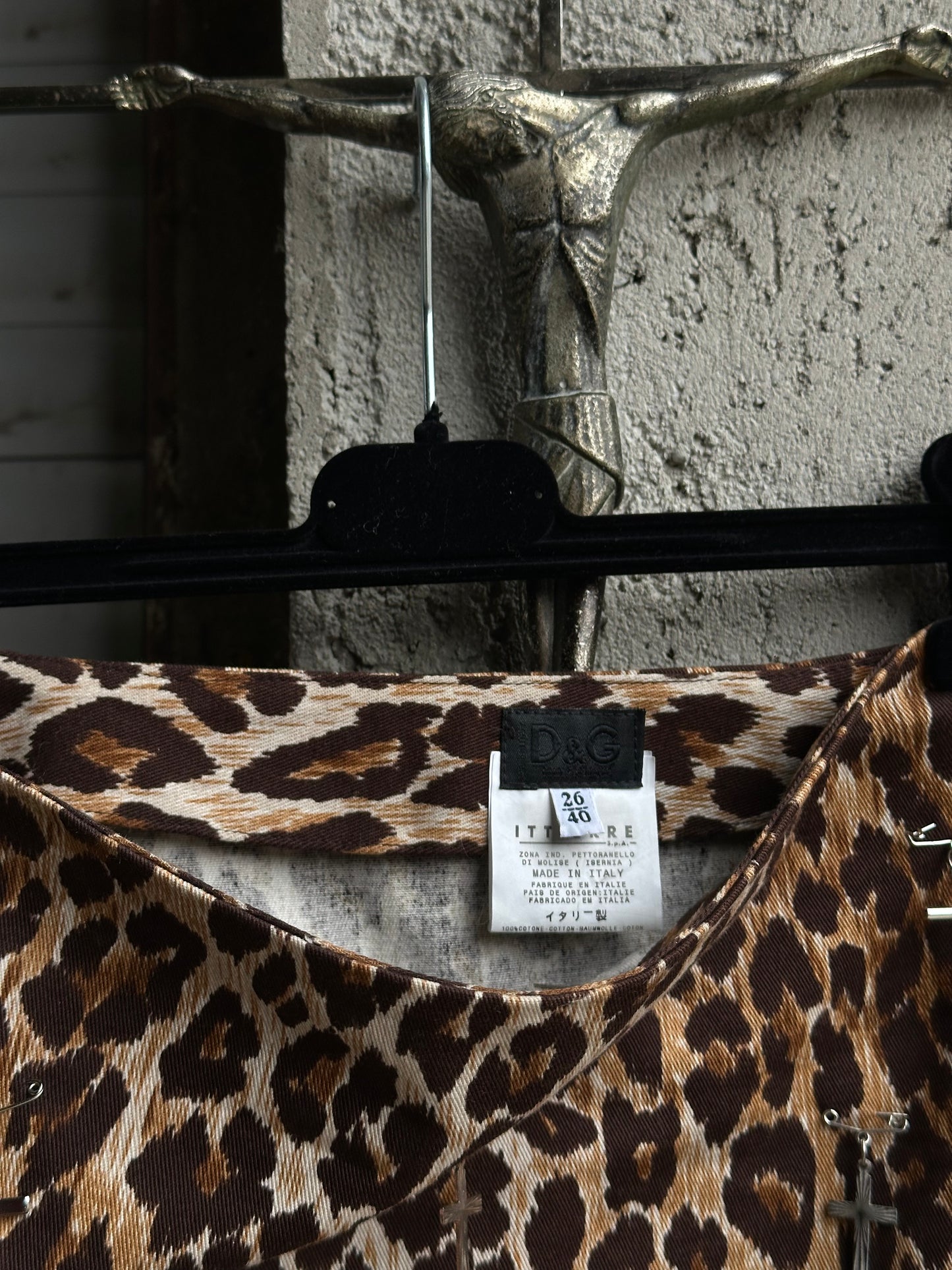 DOLCE & GABBANA LEOPARD CROSS MINI SKIRT
