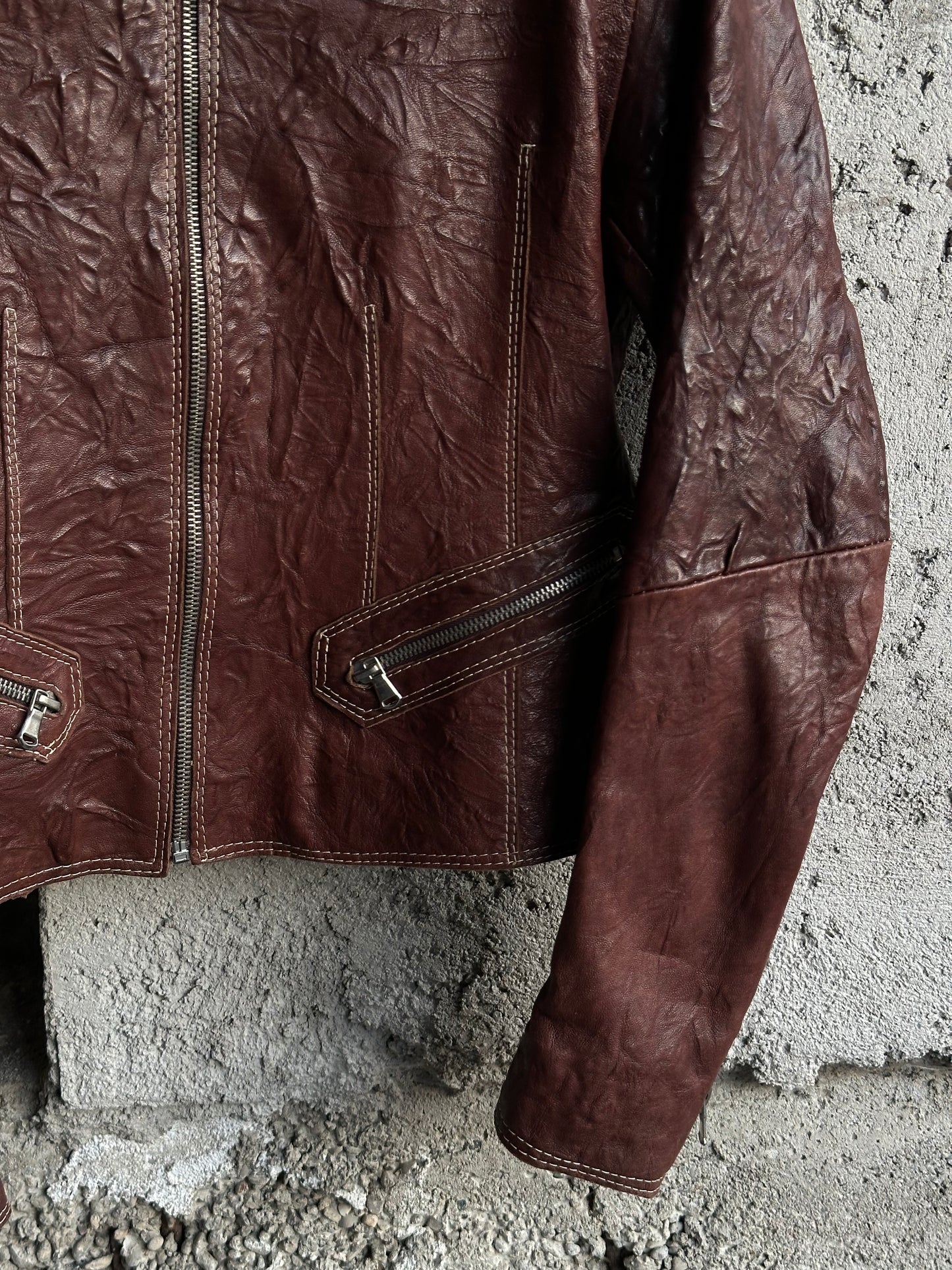 BROWN LEATHER JACKET