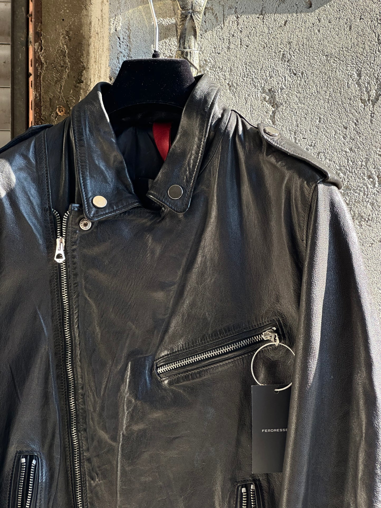 BLACK LEATHER ASYMMETRIC ZIP JACKET