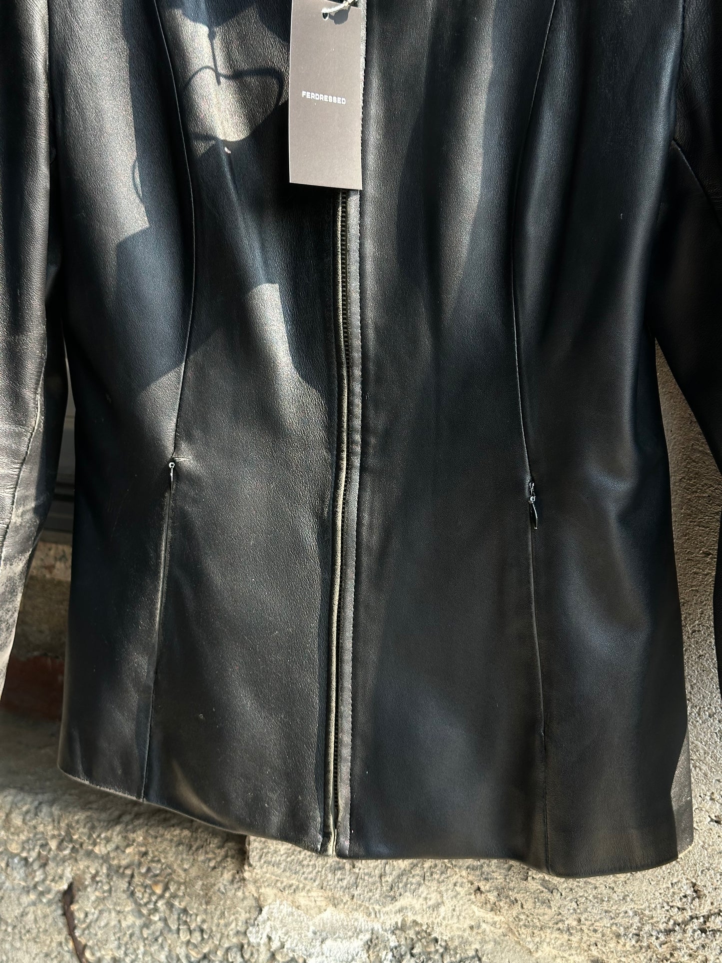 STRUCTURED ZIPPED JACKET