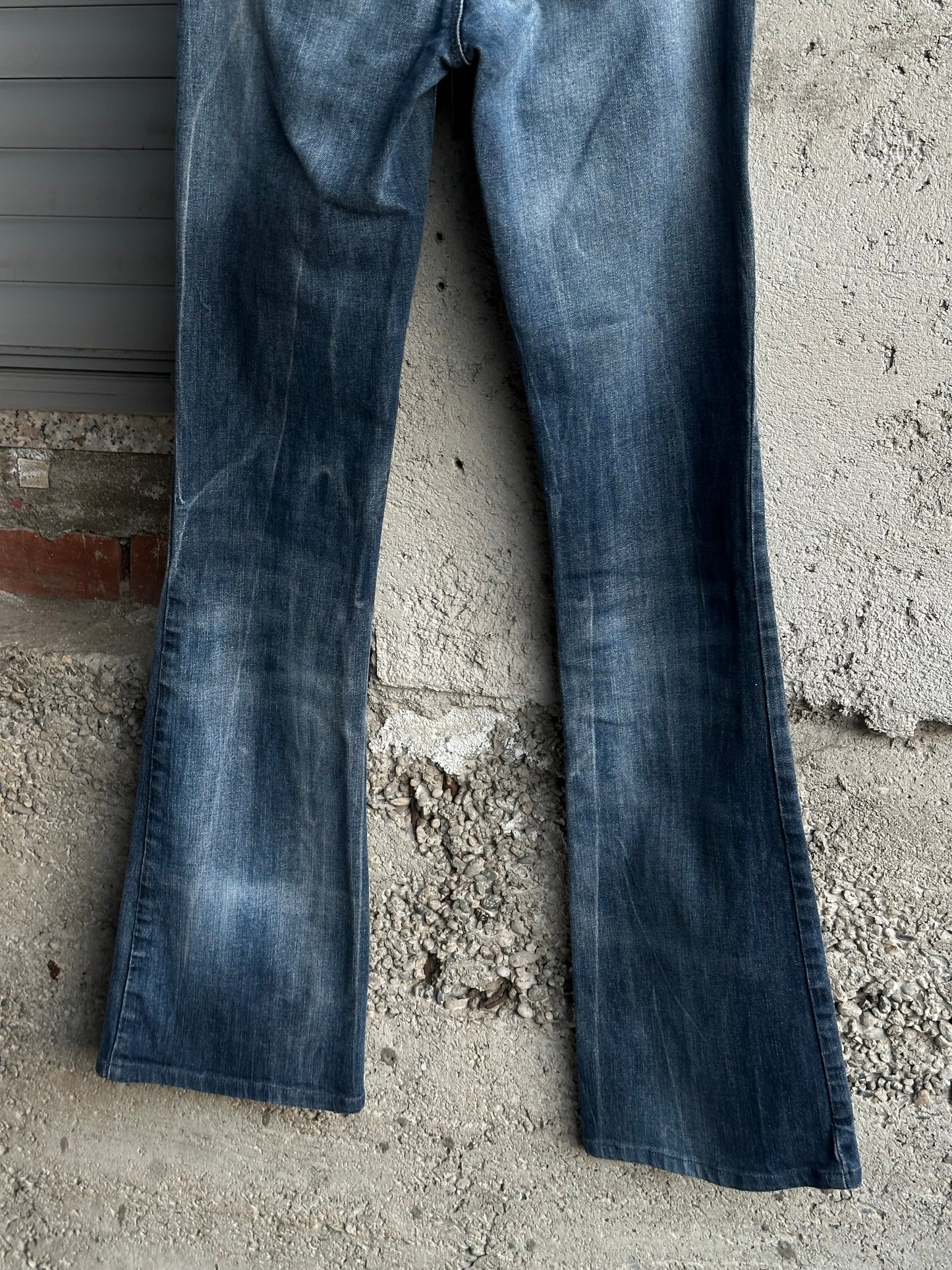 FLARED FADED WOMENS JEANS