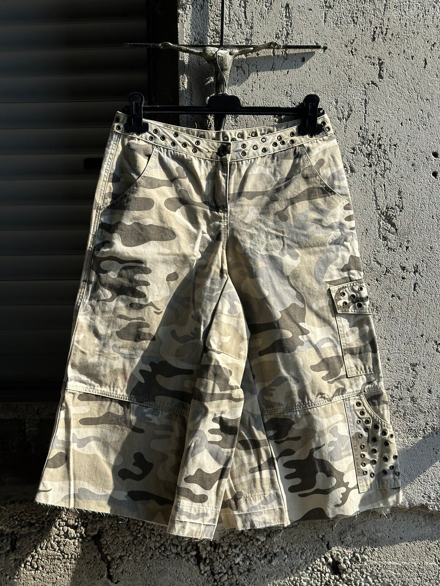 MILITARY EYELETS JORTS