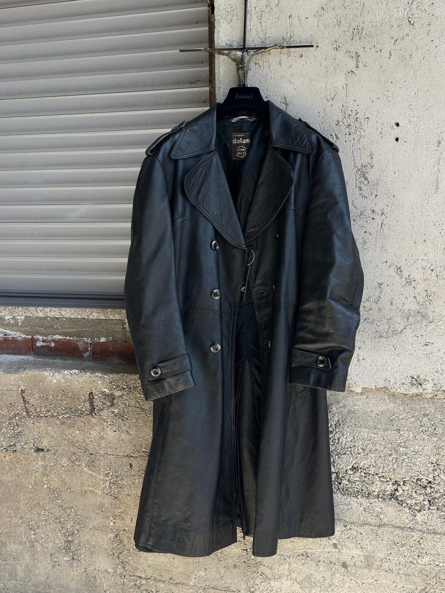 BLACK LEATHER TRENCH COAT