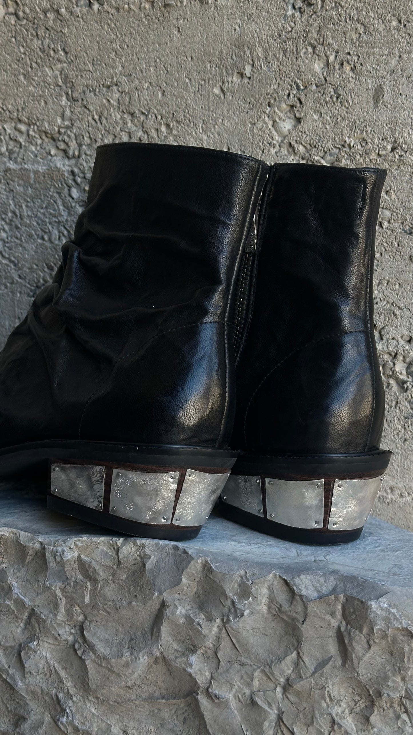 CREASED LEATHER BOOTS WITH 925 SILVER DETAILS