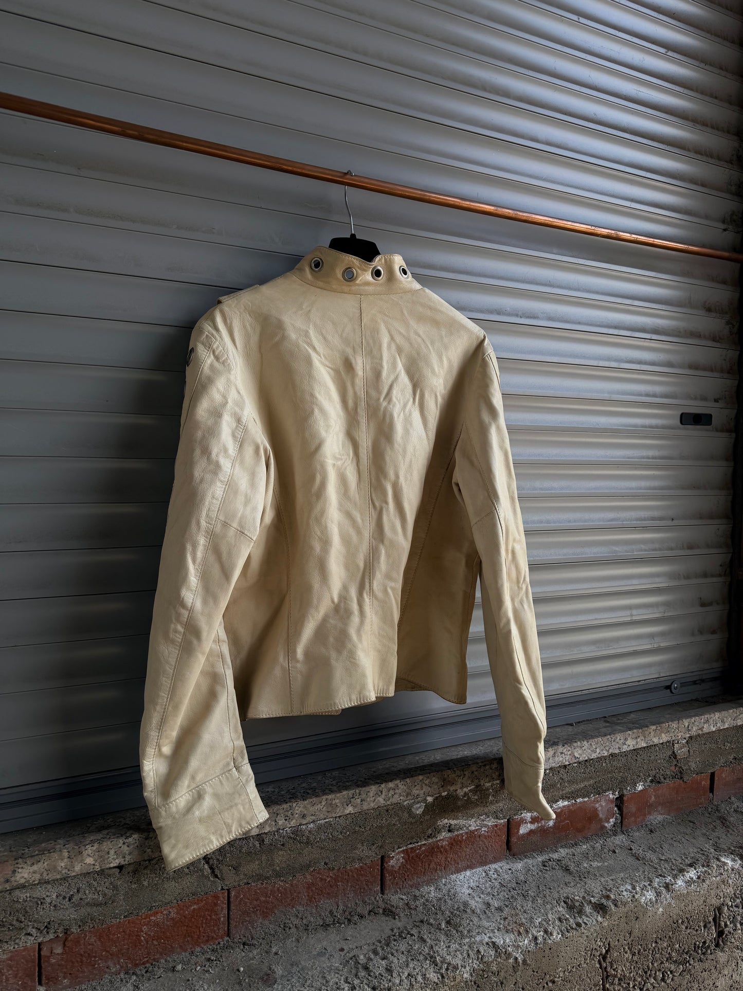 EYELETS IVORY LEATHER JACKET