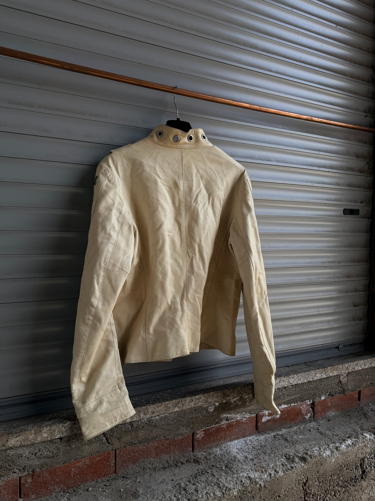 EYELETS IVORY LEATHER JACKET