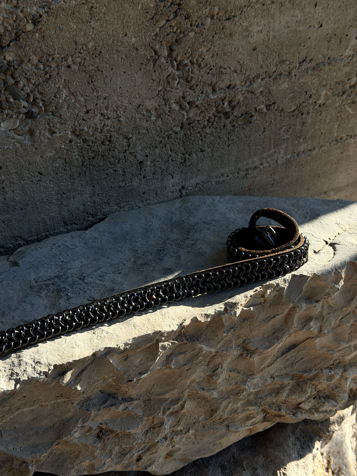 PIERCED CHAIN BELT
